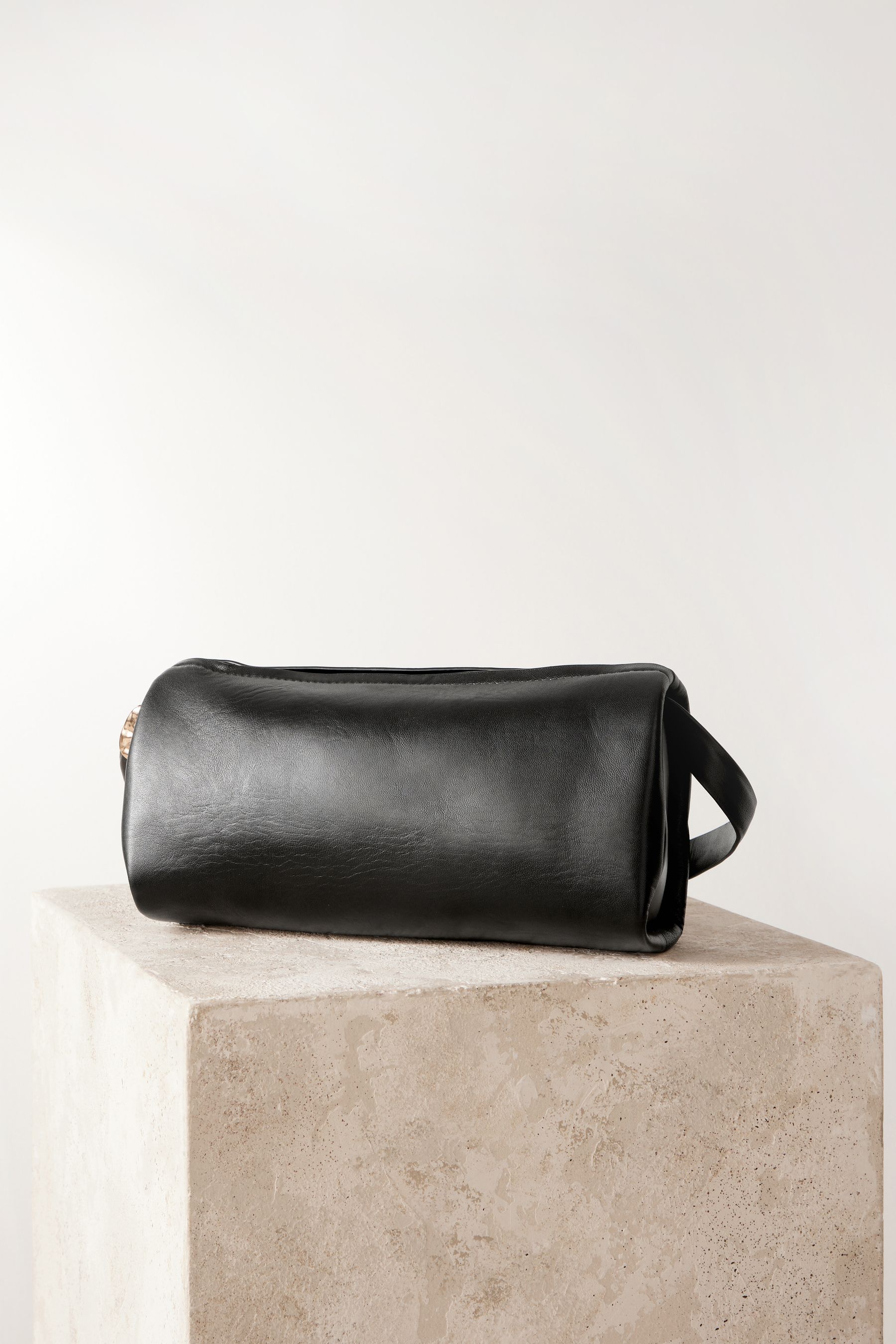 Black leather barrel bag new arrivals