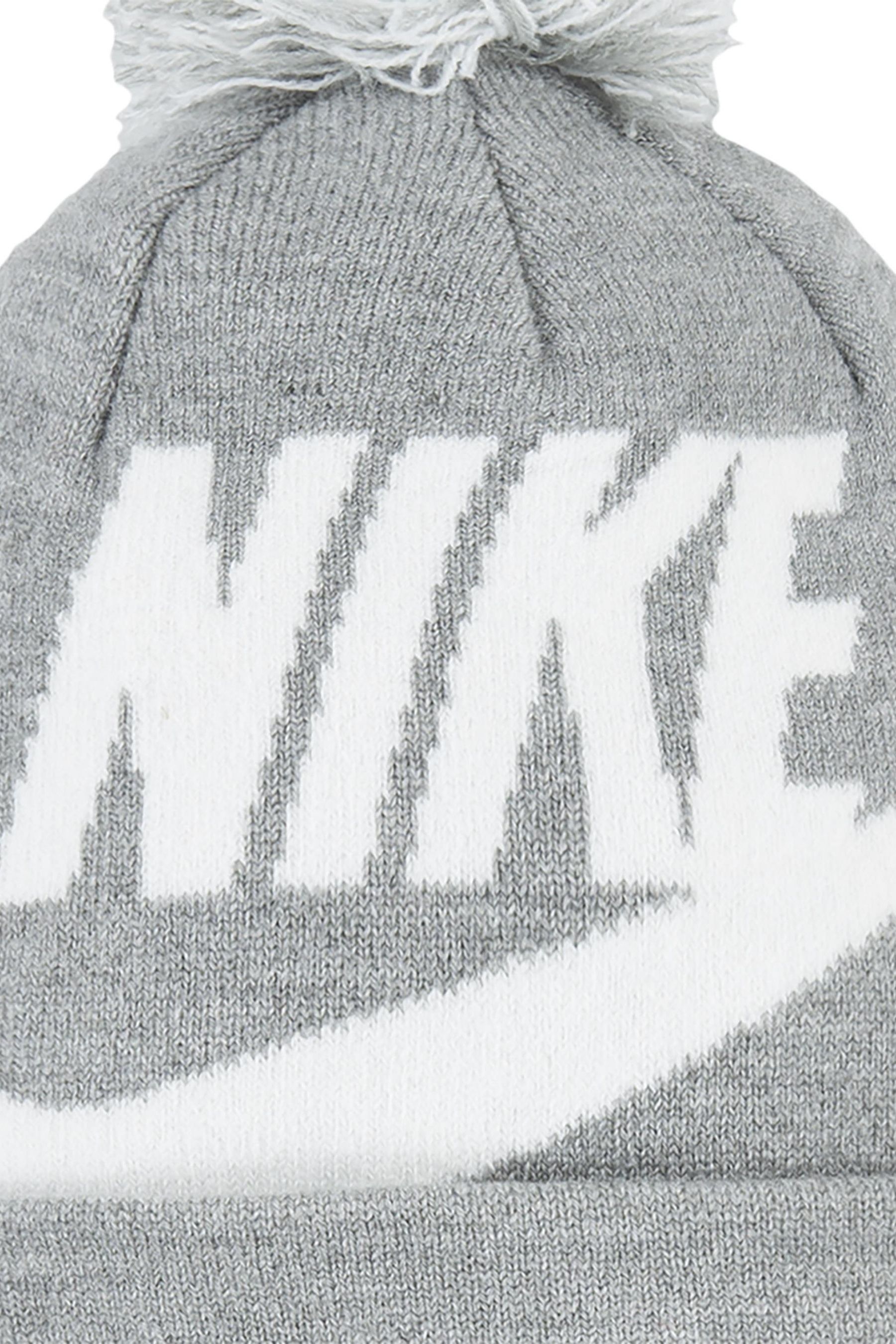Nike winter headwear on sale