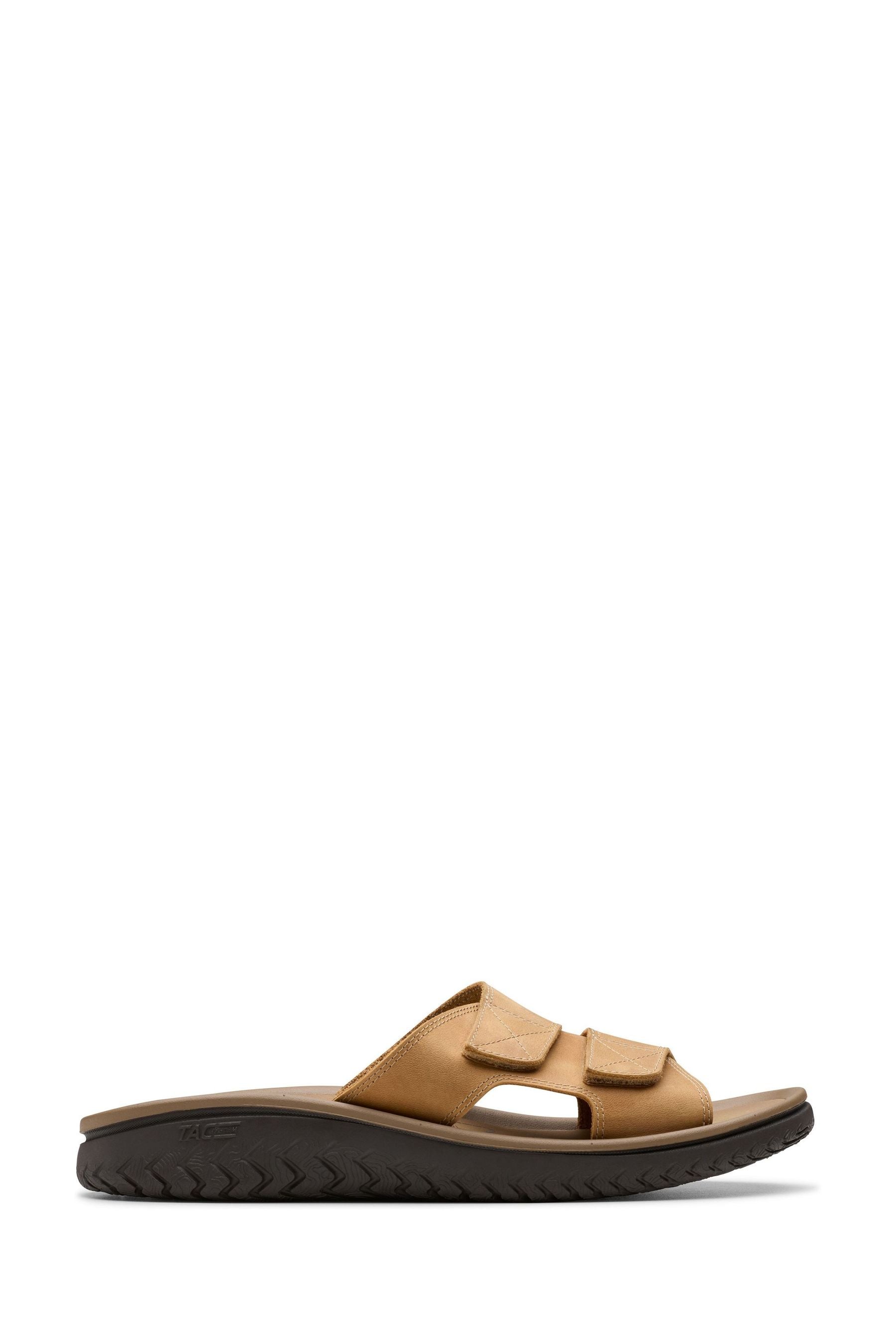 Clarks brown leather flip flops store