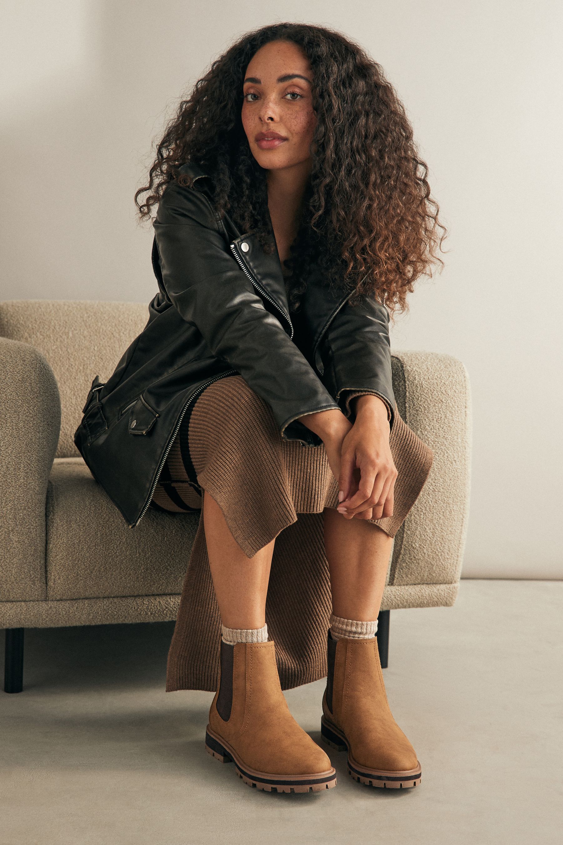 Wide fit tan chelsea boots new arrivals