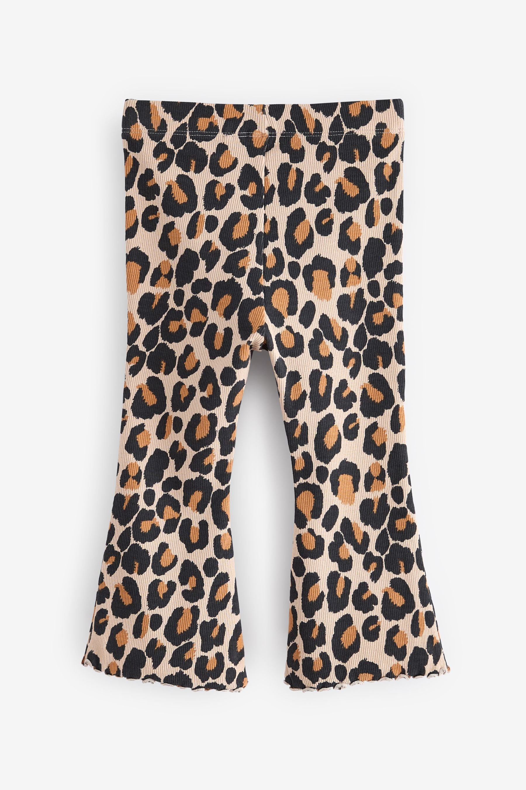 Leopard trim leggings top