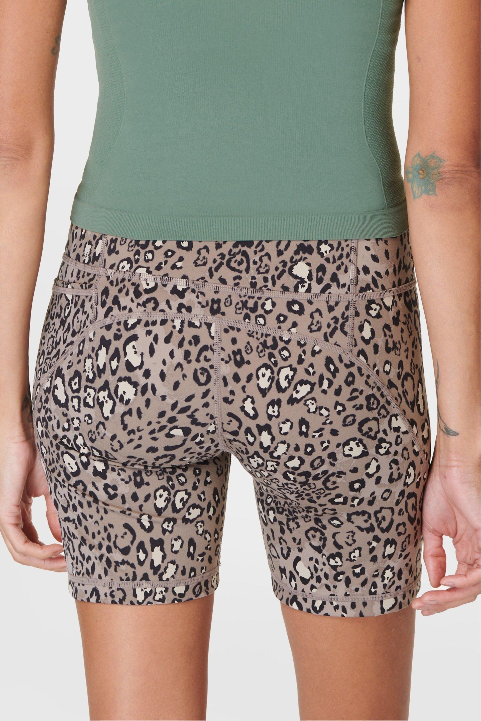 Brown Luxe Leopard Print Power 6" Biker Shorts - Image 2 of 9