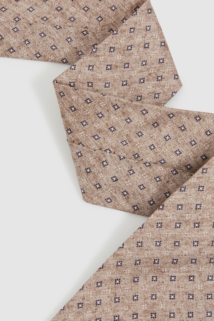 Reiss Oatmeal Albarese Silk Geometric Print Tie - Image 2 of 4