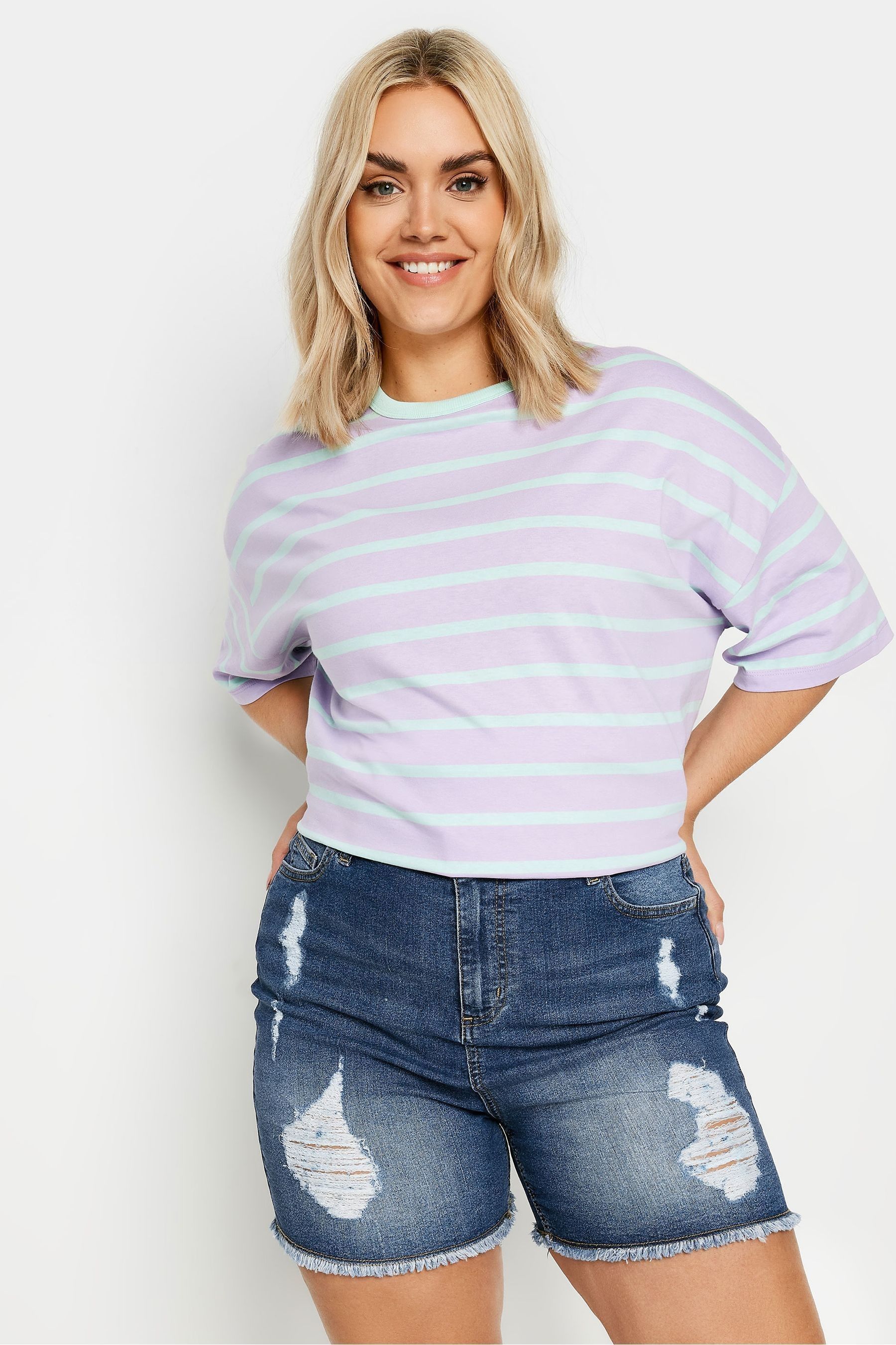 Blue ripped jean shorts discount