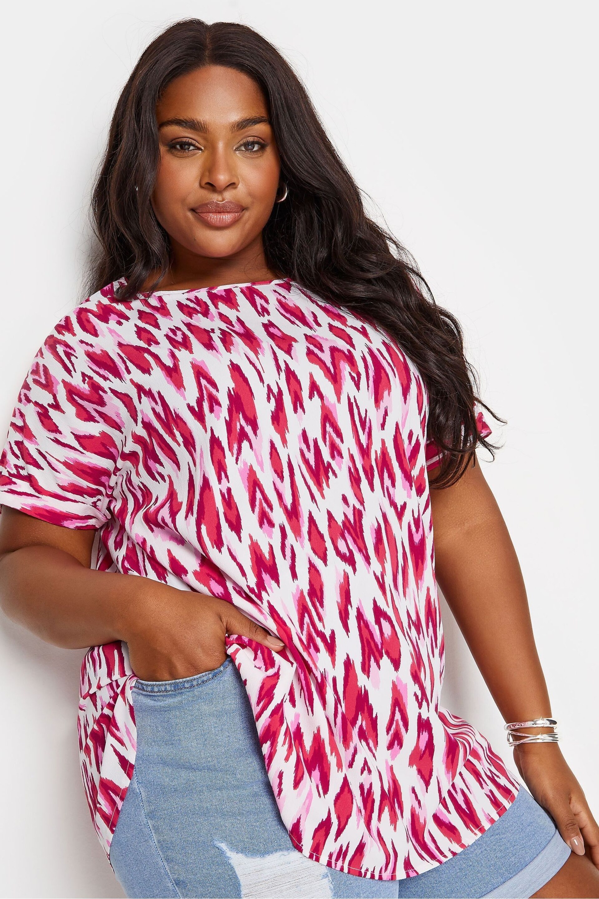 Yours Curve Pink Pink Abstract Print Short Sleeve Blouse - Image 4 of 5