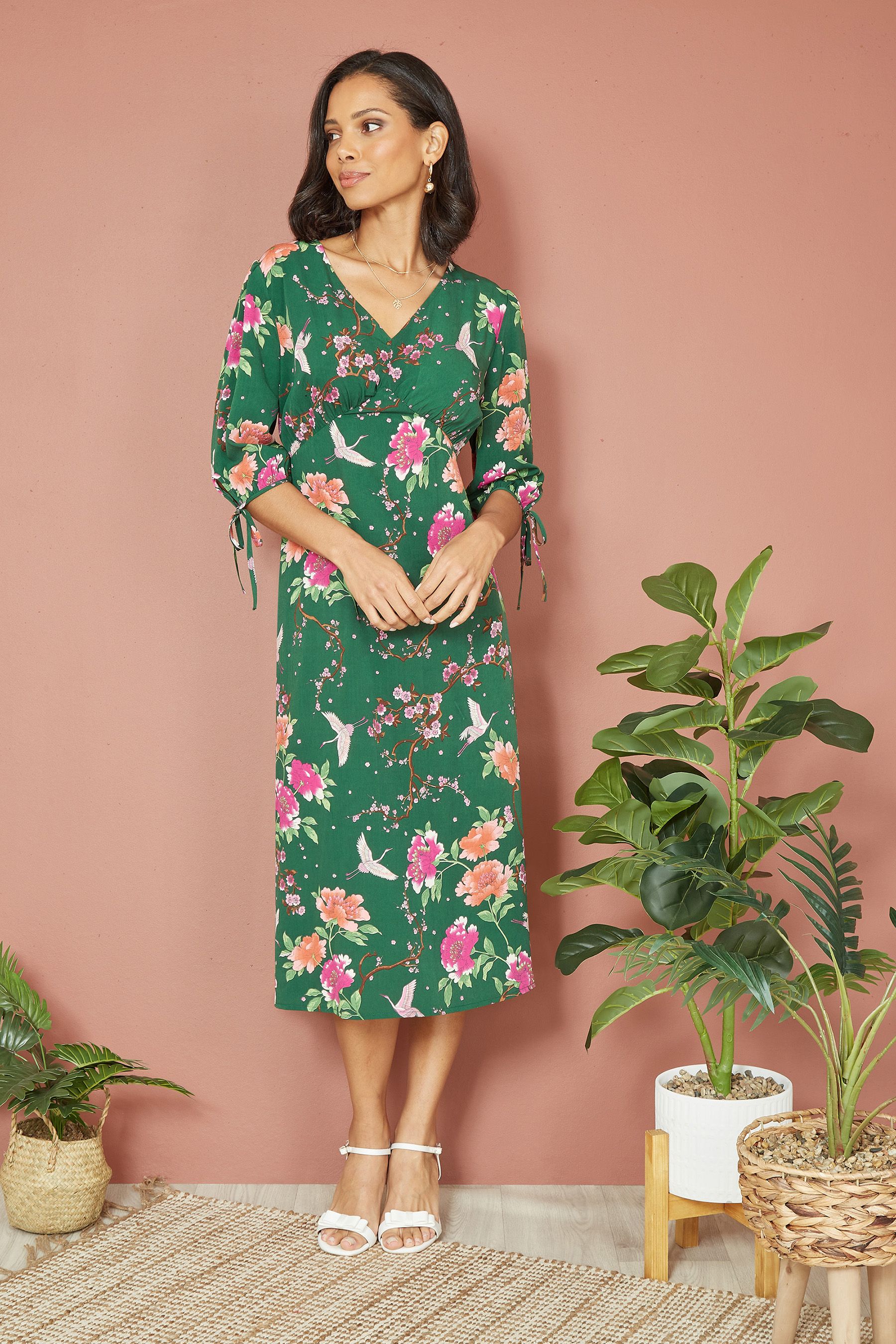 Buy Yumi Green Crane Print Kimono Midi Dress from Next Luxembourg