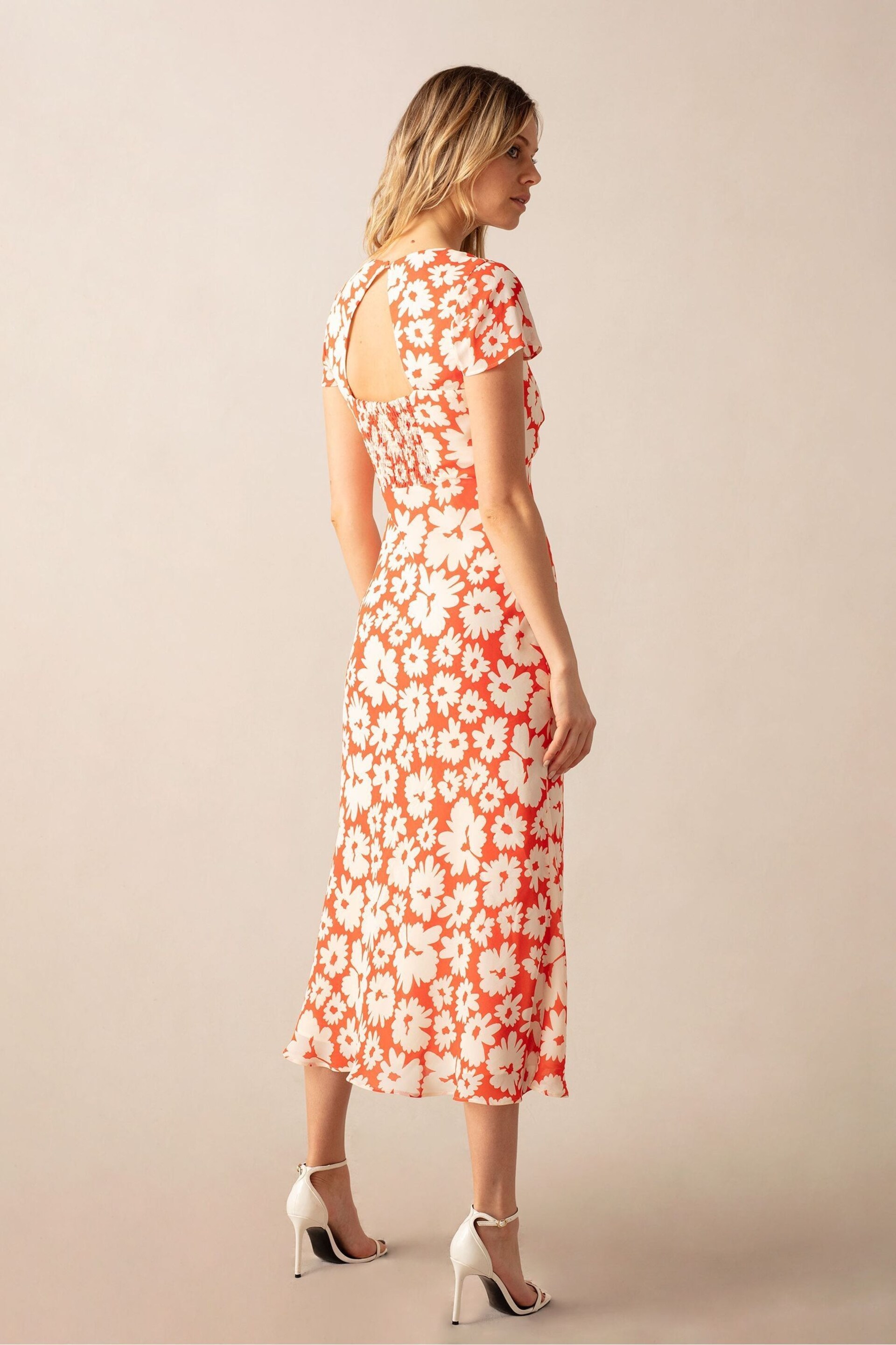 Ro&Zo Petite Orange Spot Print Sweetheart Neckline Midi Dress - Image 4 of 4