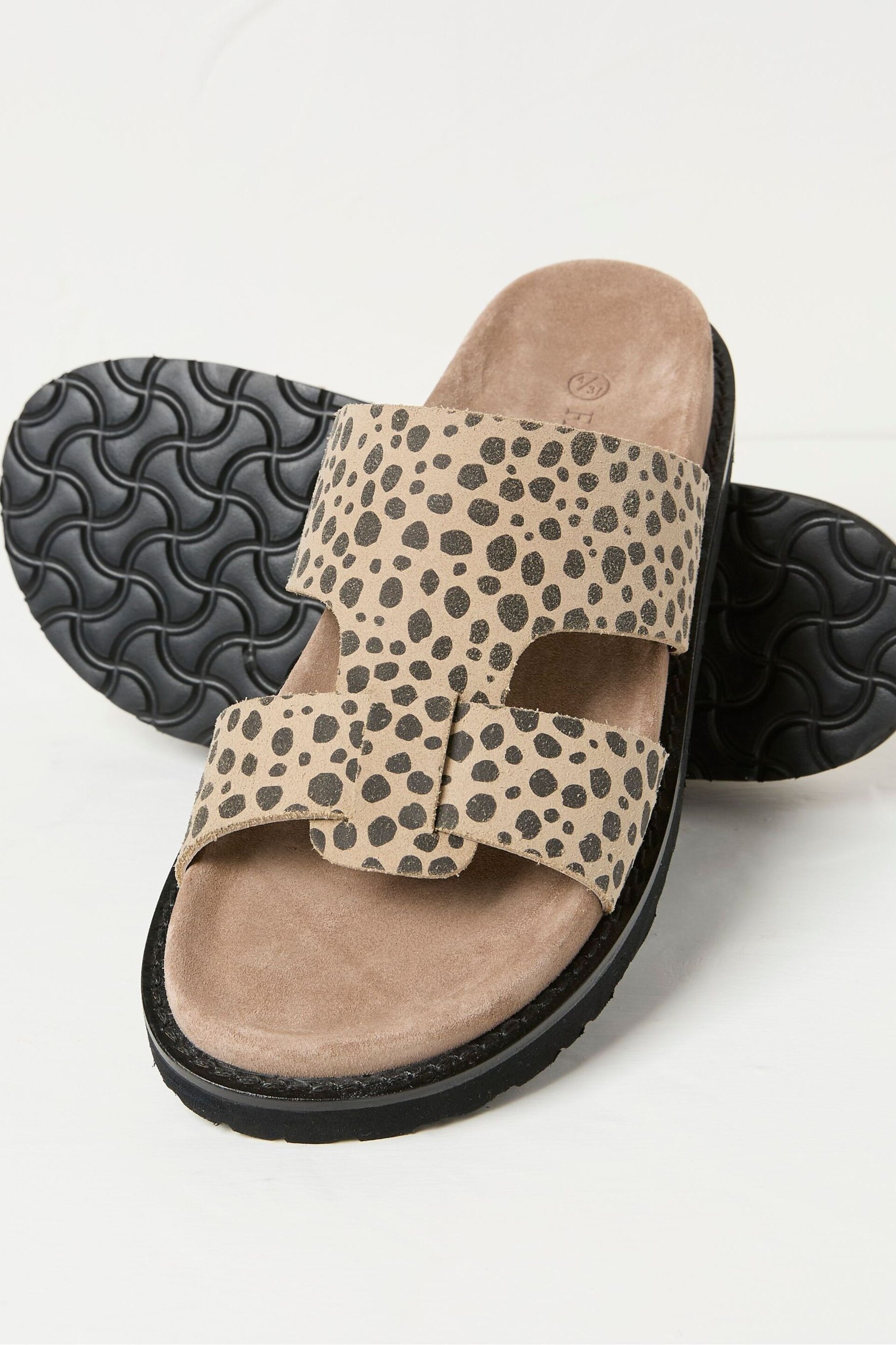 FatFace Natural Chunky Sole Sandals - Image 3 of 3