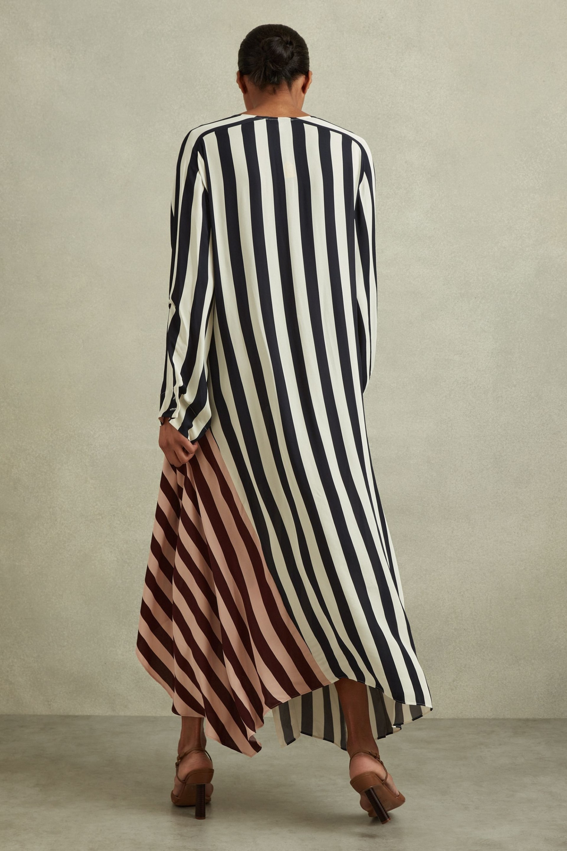 Reiss Navy/Off White Nola Colourblock Stripe Asymmetric Midi Dress - Image 5 of 6