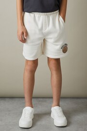 Reiss Off White Arto Junior Relaxed Embroidered Basketball Shorts - Image 3 of 4