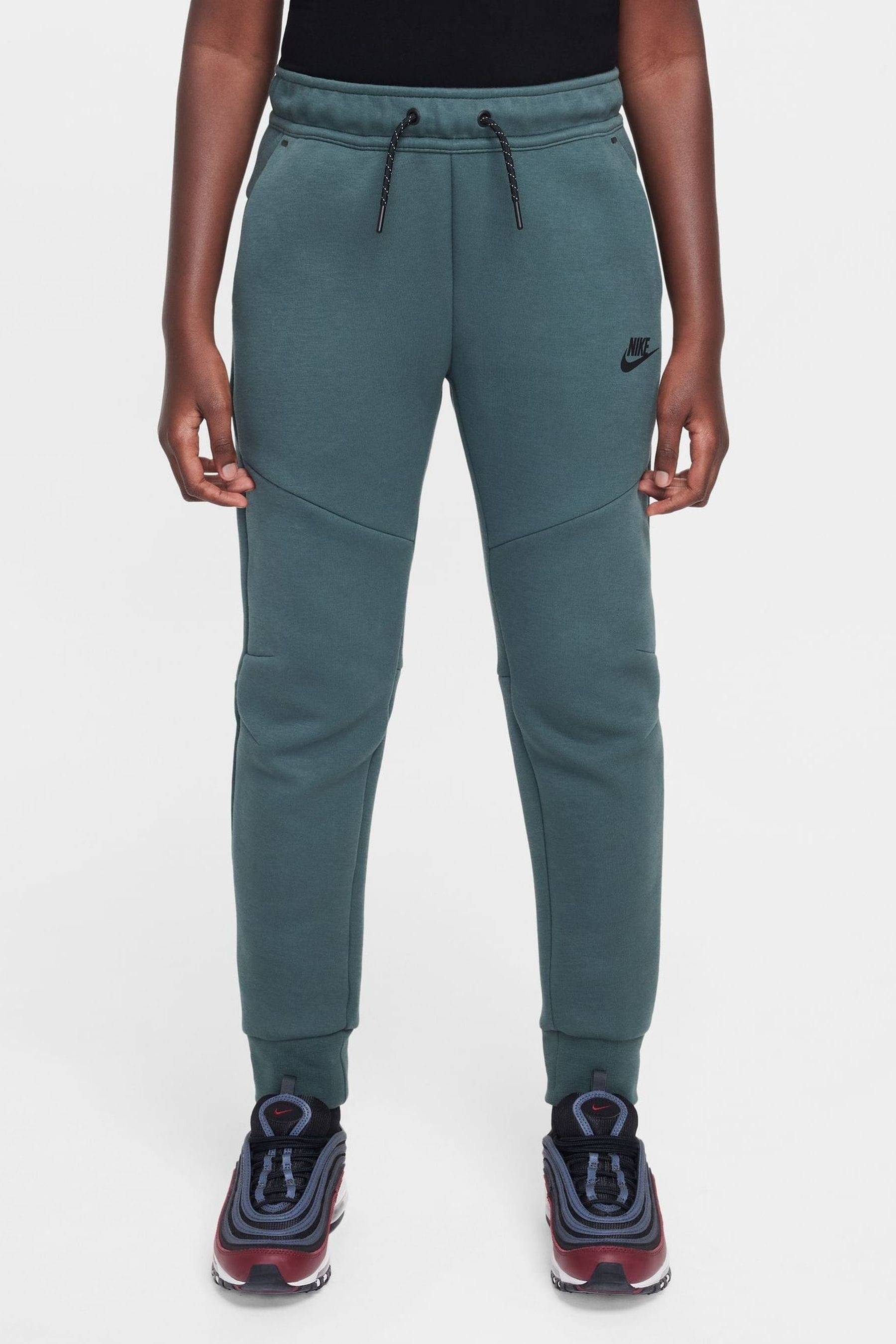 Nike tech fleece joggers green new arrivals