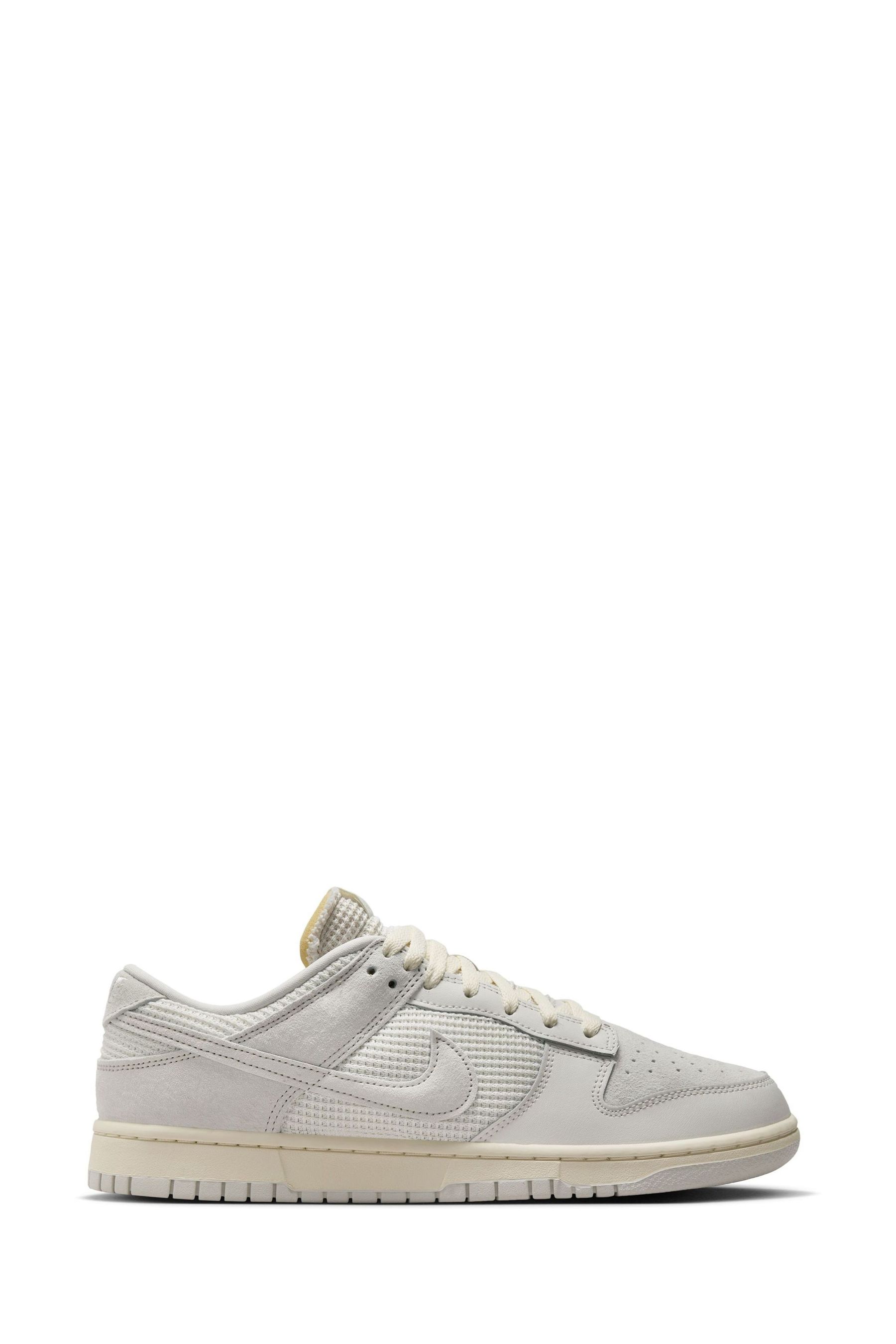 Nike phantom trainers shop