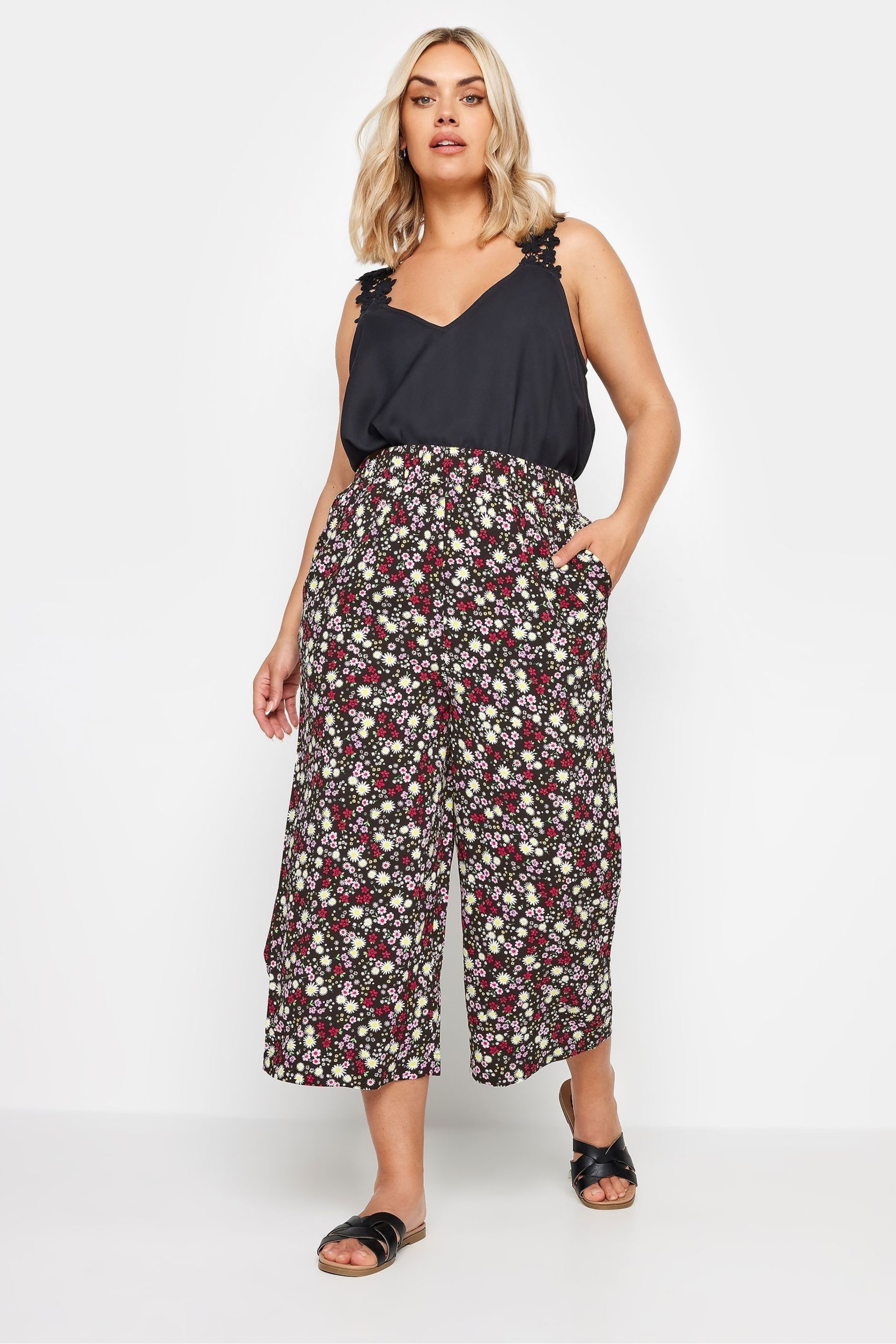 Yours Curve Black Ditsy Floral Print Wide Leg Cropped Trousers - Image 2 of 5