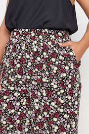 Yours Curve Black Ditsy Floral Print Wide Leg Cropped Trousers - Image 4 of 5