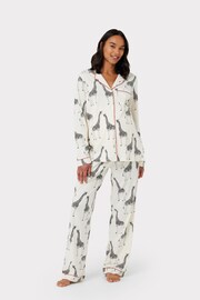 Chelsea Peers Cream Maternity Organic Cotton Giraffe Print Long Pyjama Set - Image 3 of 6