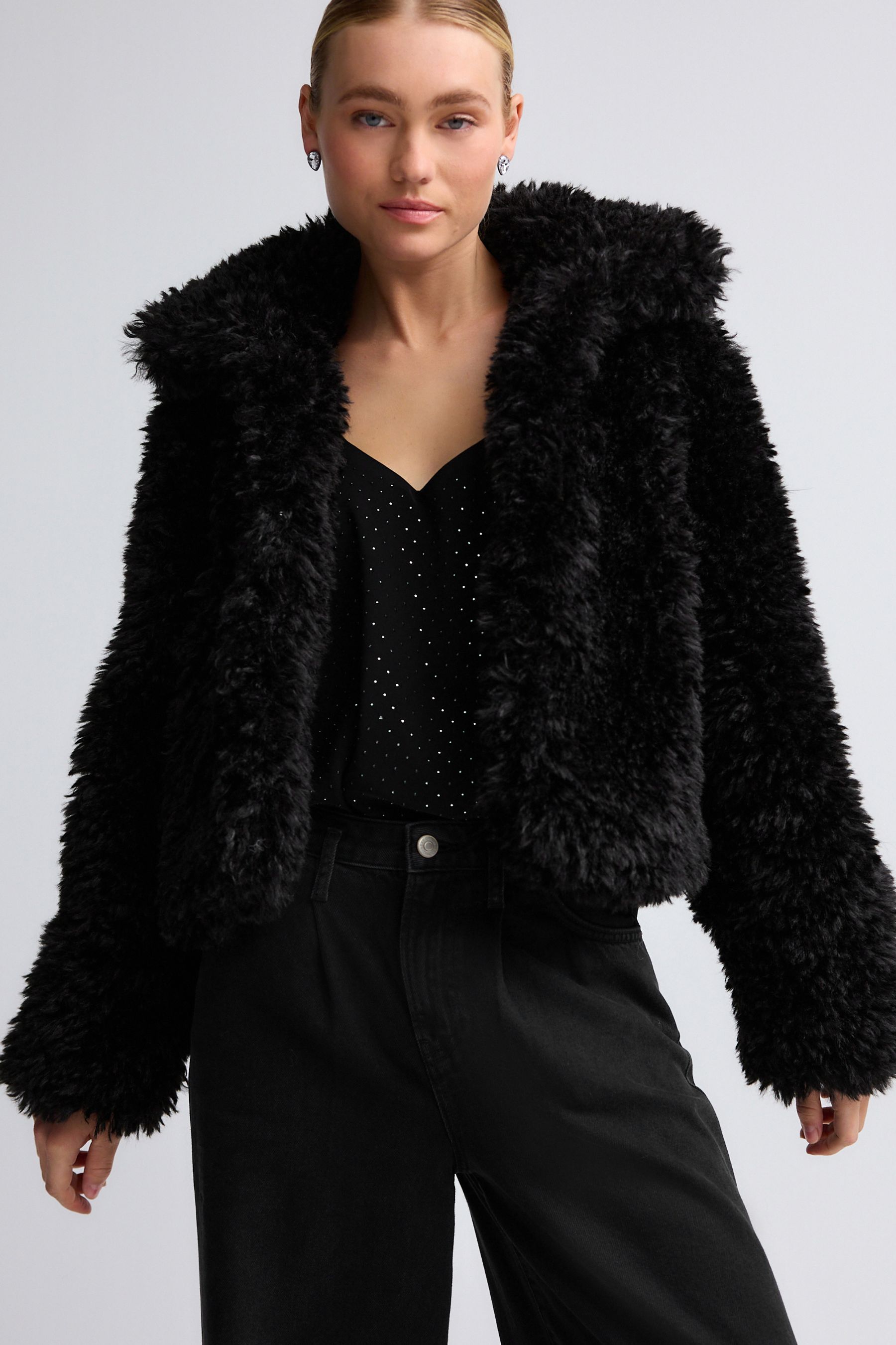 Short black faux fur jacket uk hotsell