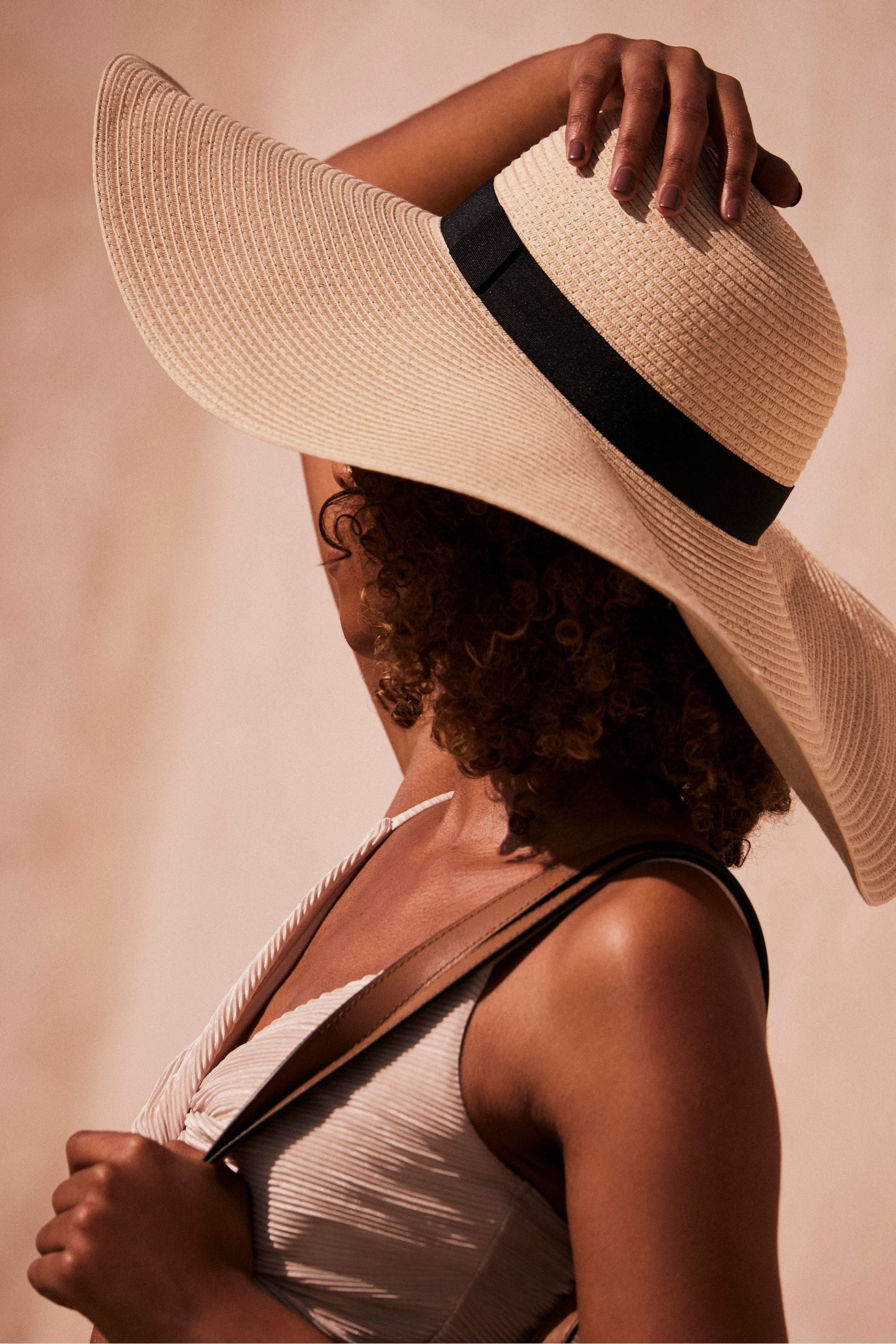 Cream floppy hat uk shop