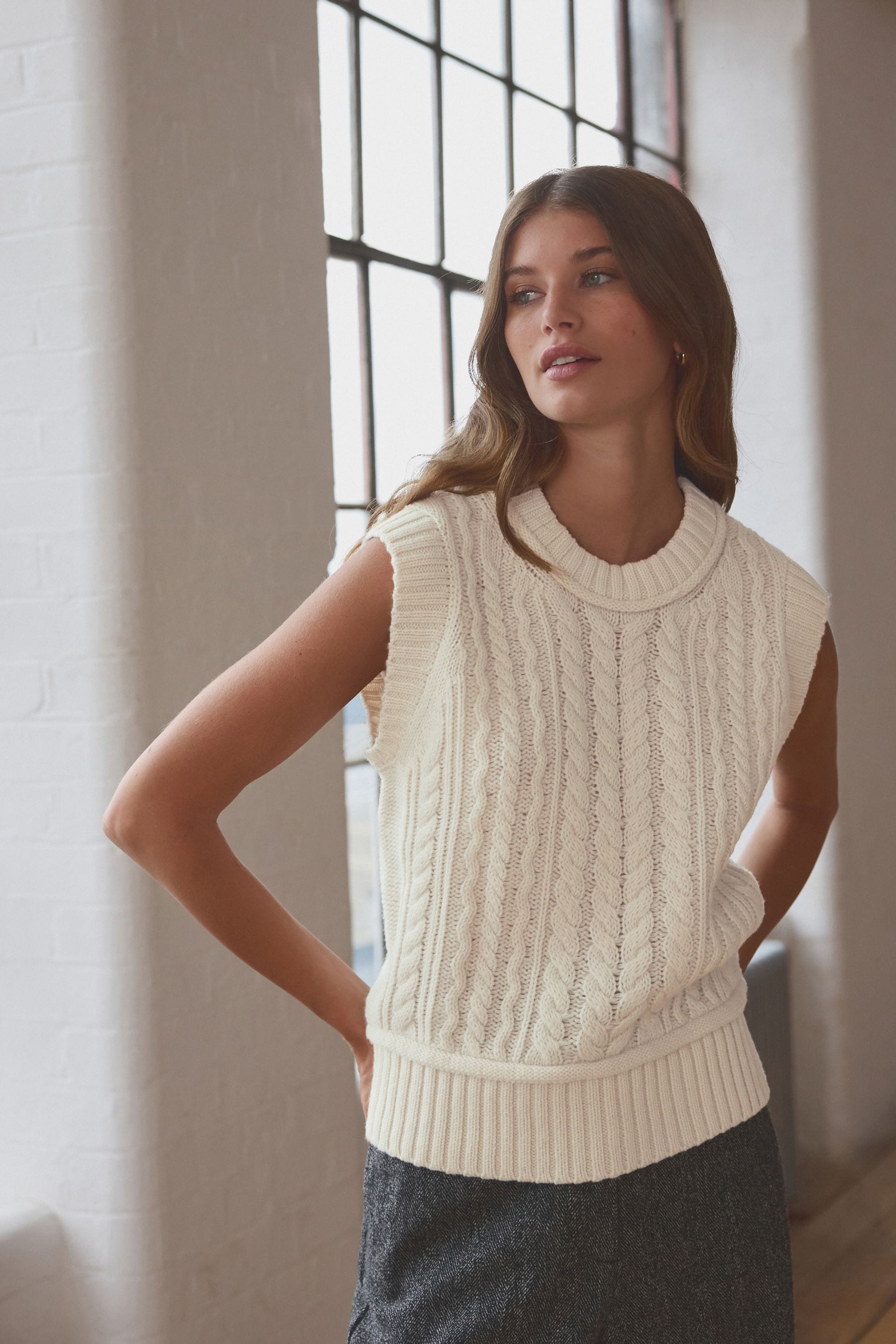 NEXT White Ecru 100 Lambswool Premium Sleeveless Cable Knitted Jumper Tank Vest Top 2XL Reg Womens