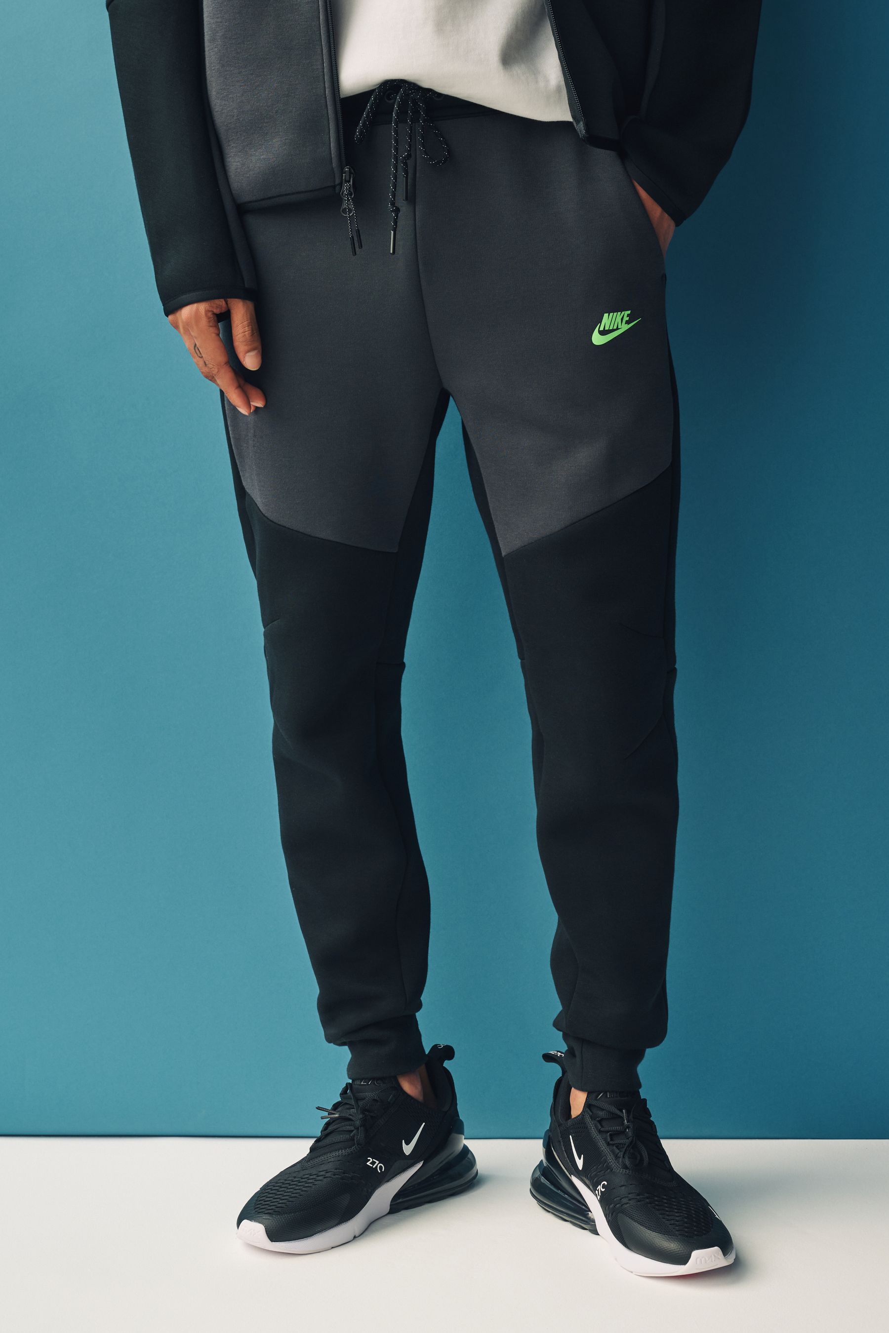 Nike tech fleec joggers outlet