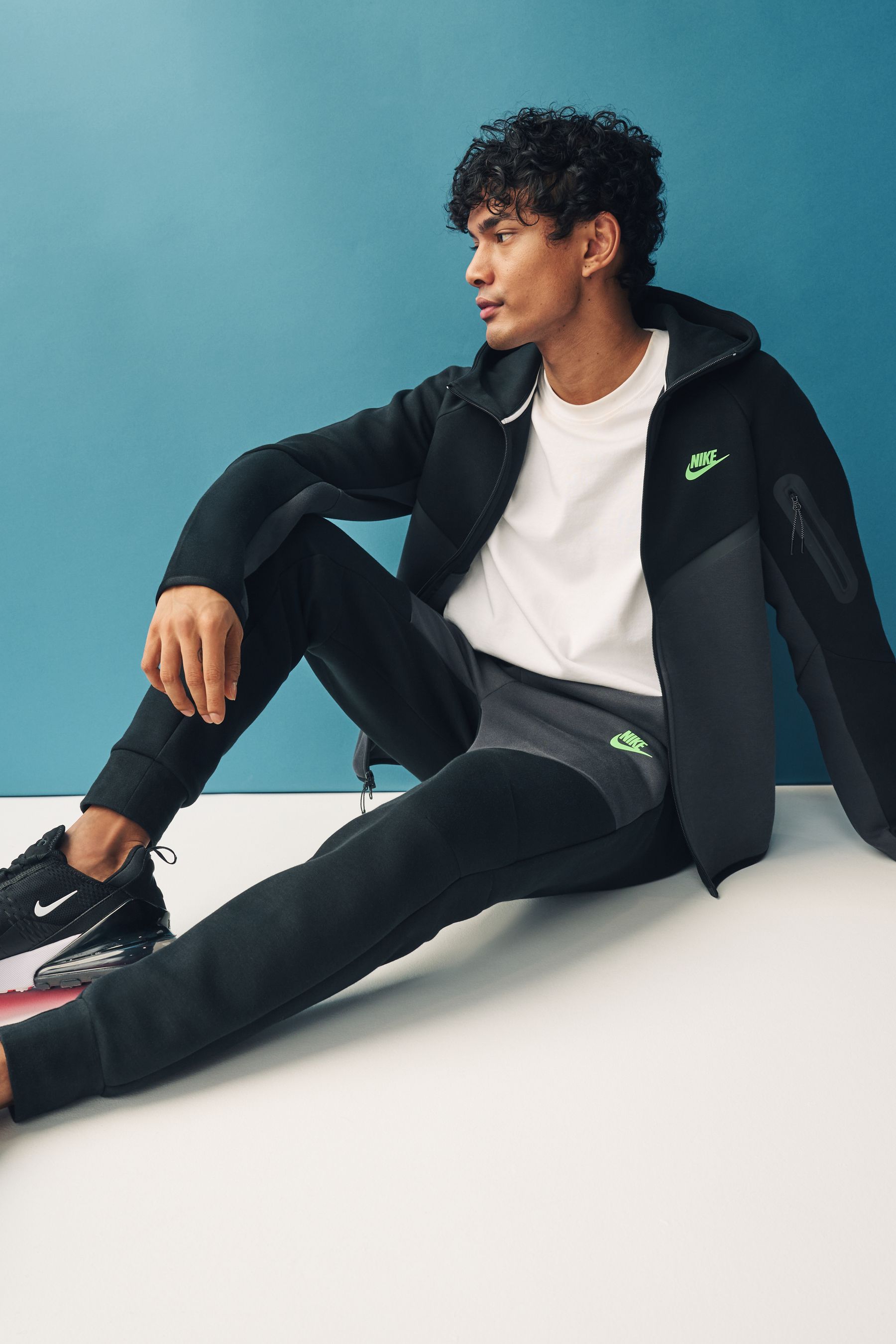 Nike tech fleece slim fit joggers in black shop