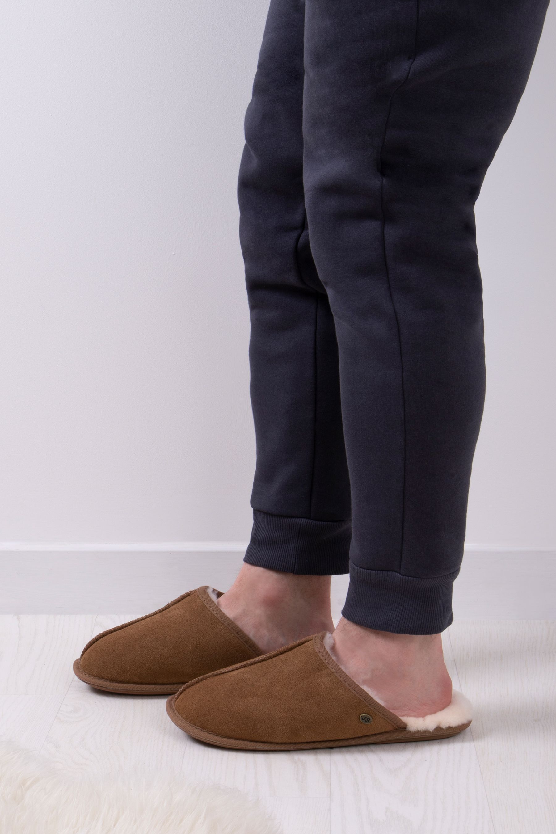 Mens donmar sheepskin slippers store