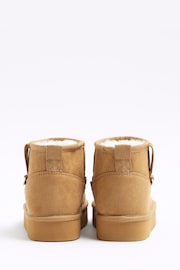 River Island Brown Girls Beige Suedette Fur Lined Boots - Image 4 of 4