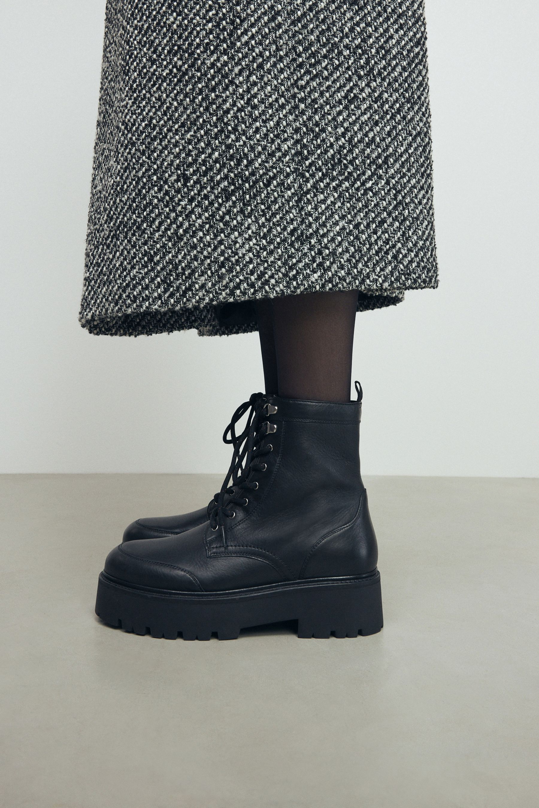 Next signature boots hotsell