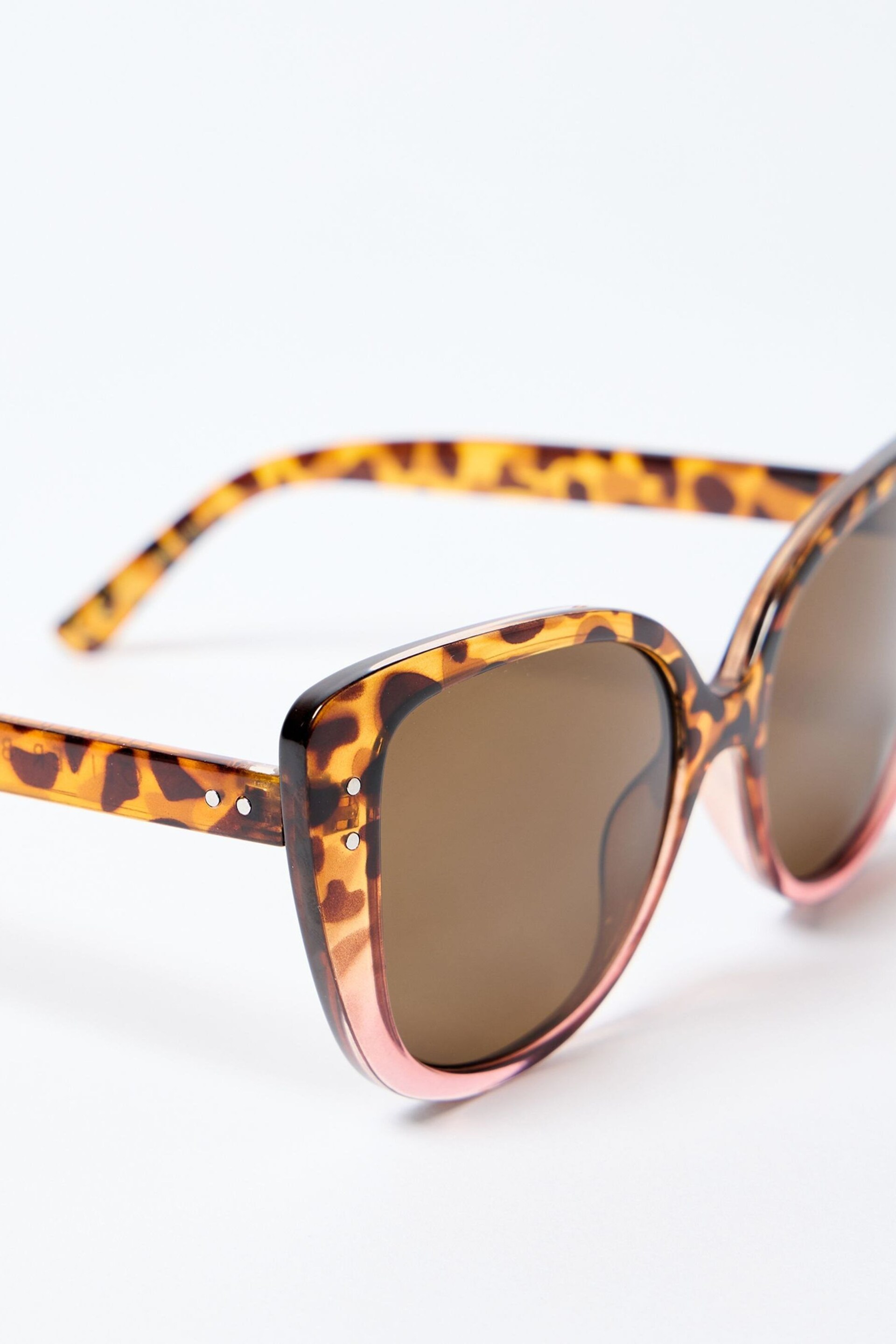 Oliver Bonas Pink Ombre Faux Fur Tortoiseshell Cat Eye Sunglasses - Image 4 of 7