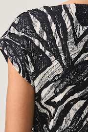 Black/White Zebra Print Textured Ruched Side Short Sleeve Top - Image 5 of 7