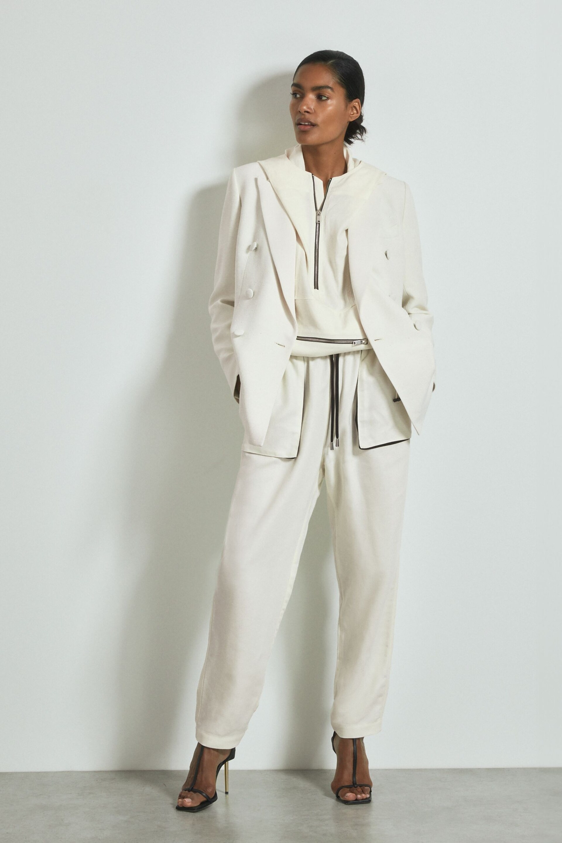 Reiss White Victoria Linen Blend Hooded Sports Jacket - Image 5 of 6