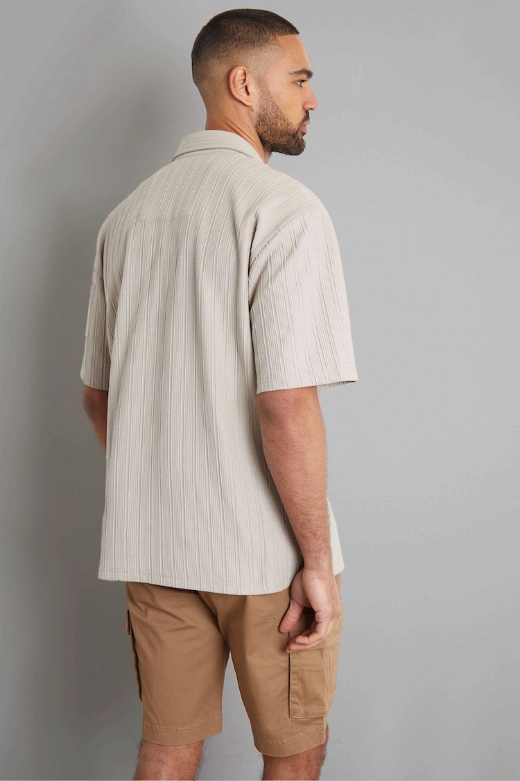 Threadbare Cream/ Brown Textured Revere Collar 100% Cotton Short Sleeve Shirt - Image 2 of 4