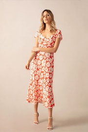 Ro&Zo Red Petite Daisy Print Sweetheart Neckline Midi Dress - Image 1 of 5