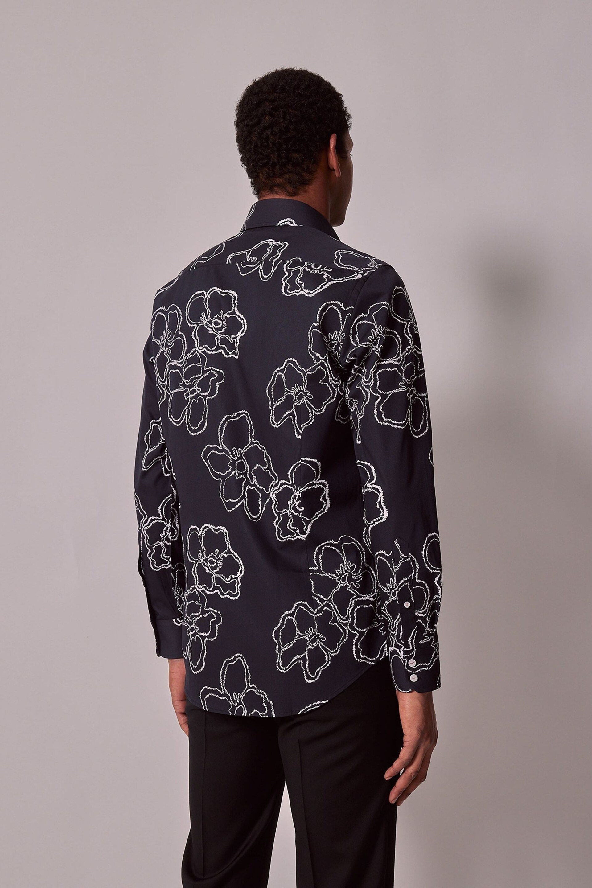 Hawes & Curtis Floral Slim Diamond Weave Mid Collar Black Shirt - Image 2 of 4