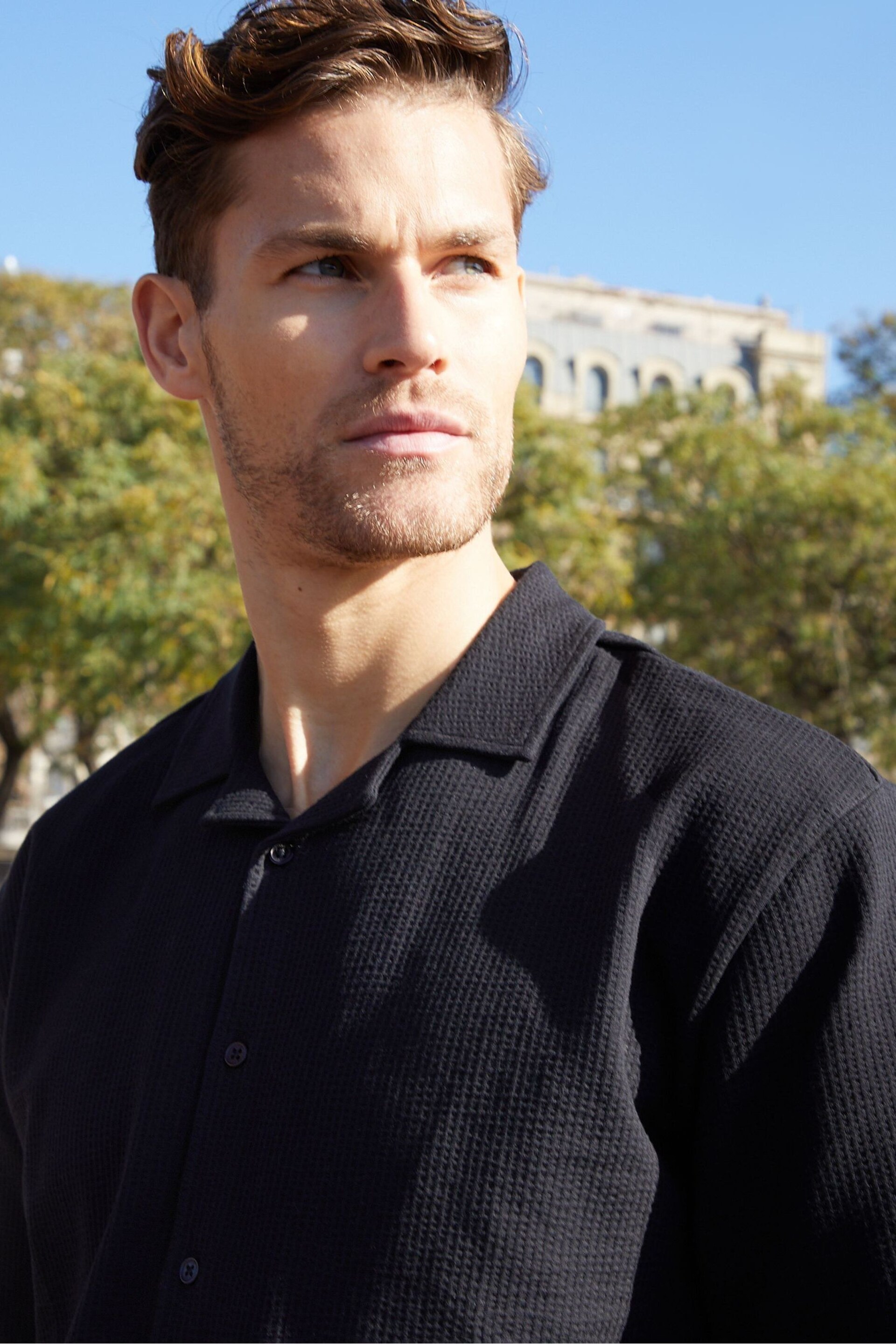 Threadbare Black Cotton Revere Collar Short Sleeve Shirt With Stretch - Image 4 of 4
