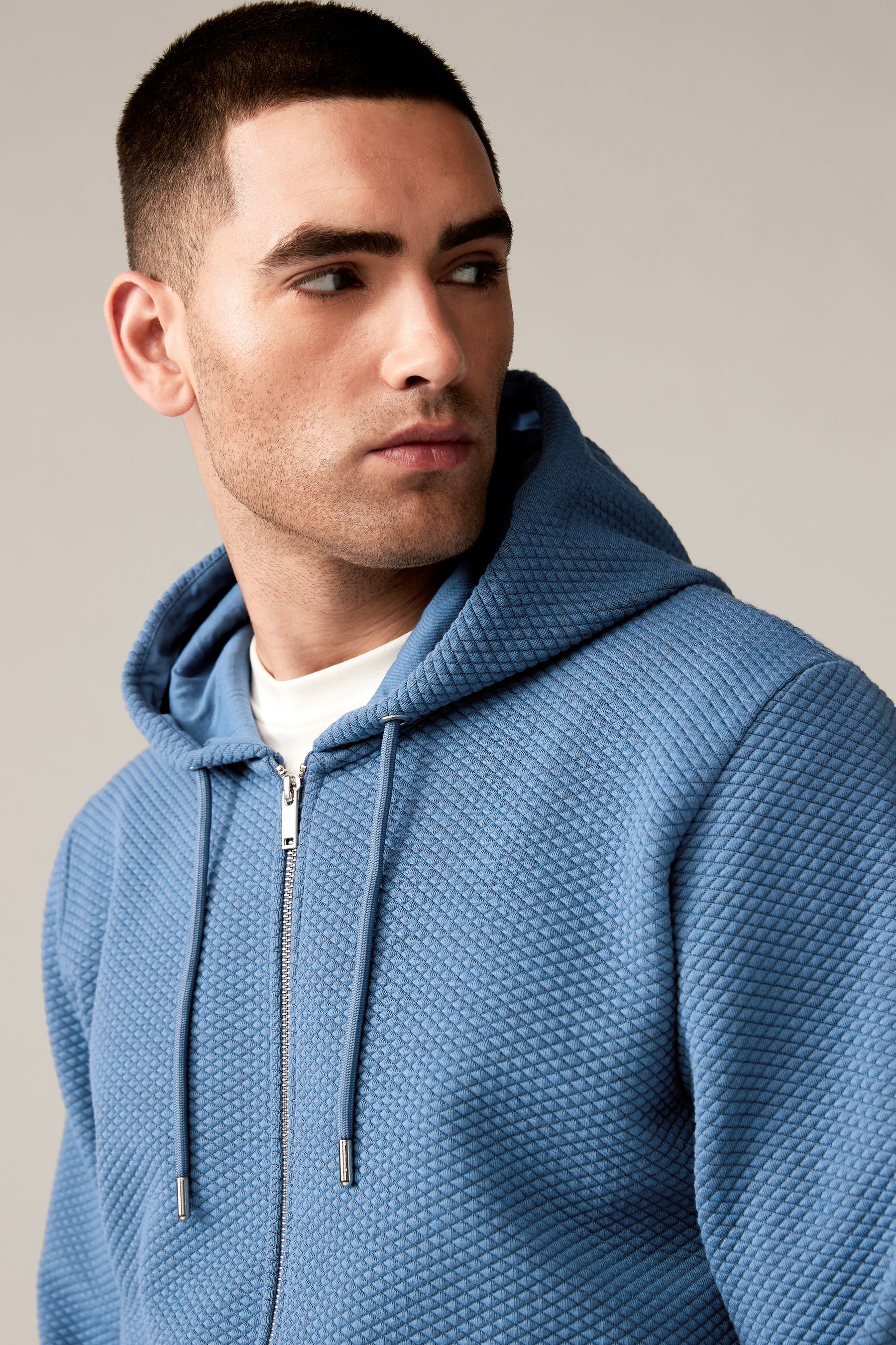 Hoodie that zips over head online