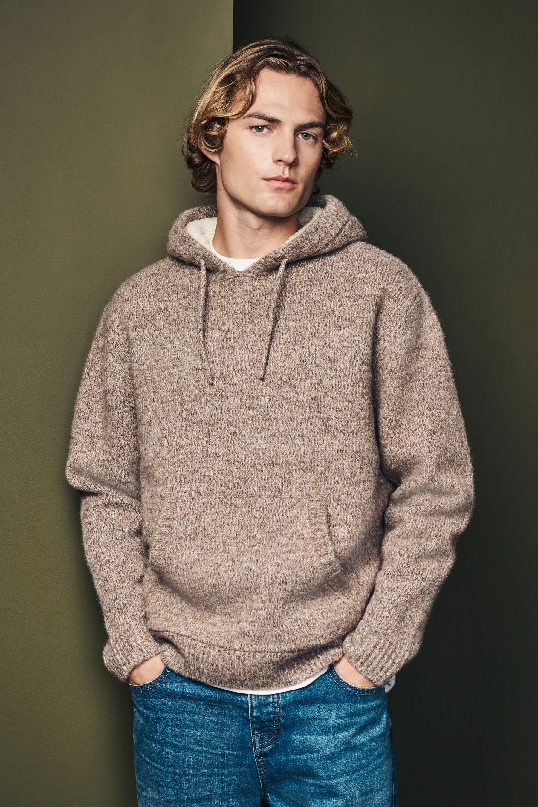 Wool knit hoodie store