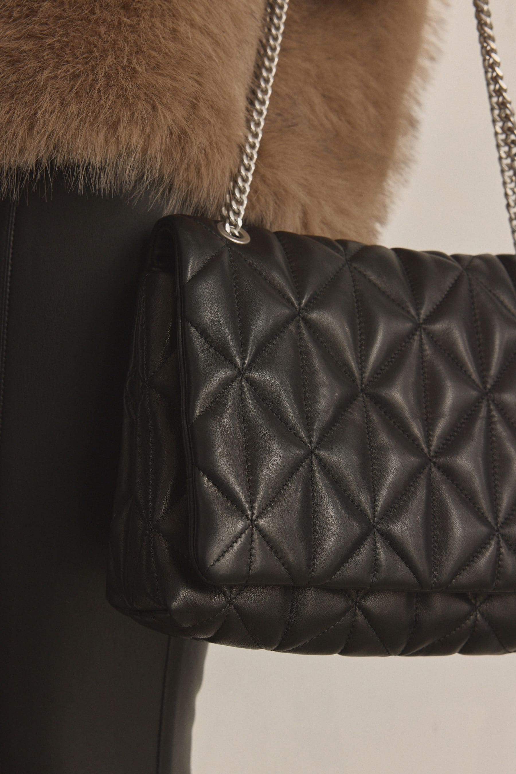 Black quilted crossbody purse online