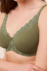 Triumph Green Amourette Minimizer Bra - Image 3 of 5