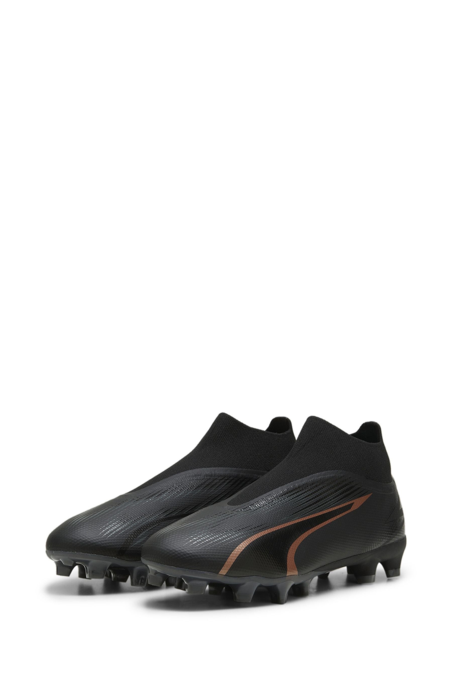 Laceless puma boots top