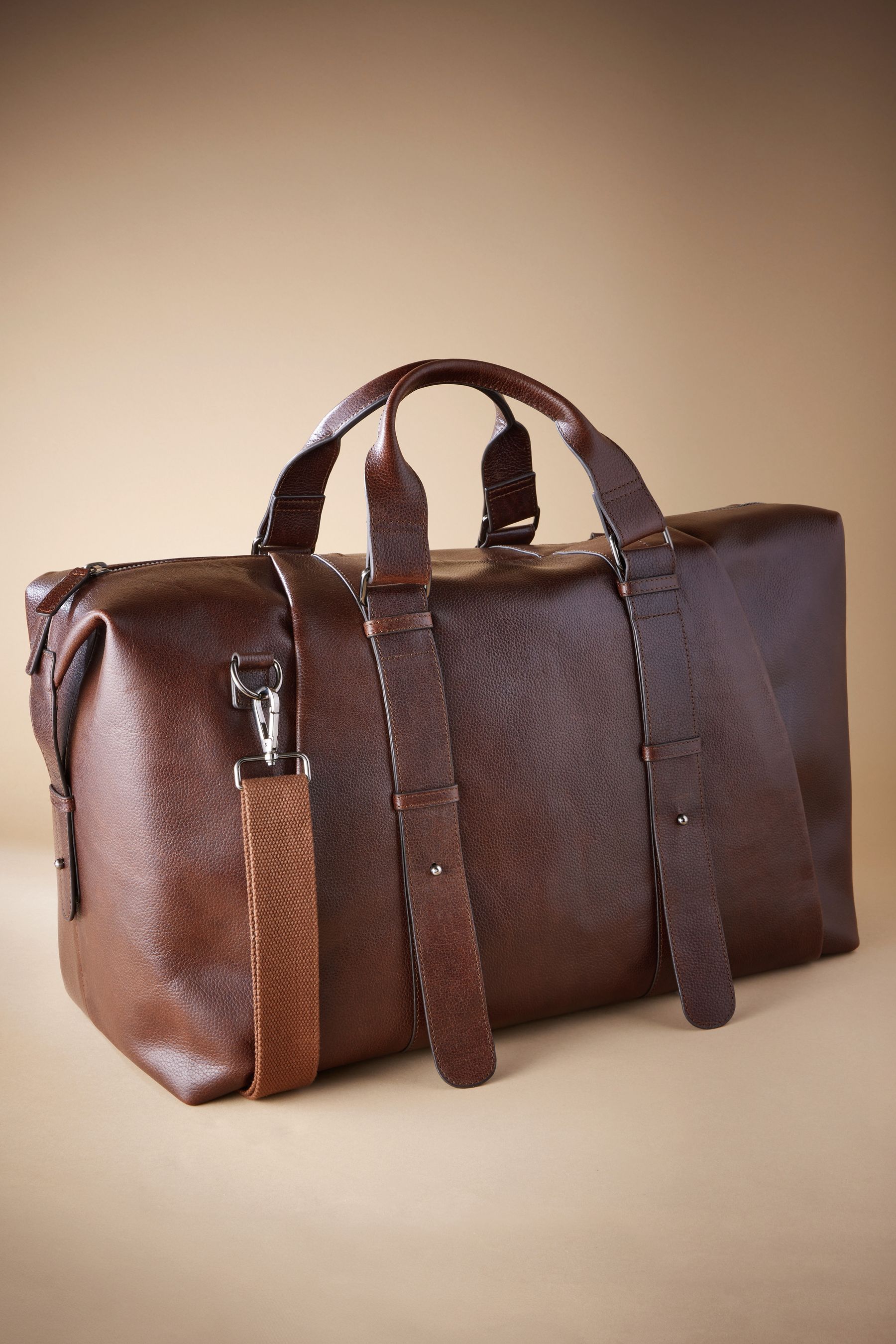 Next leather holdall hotsell