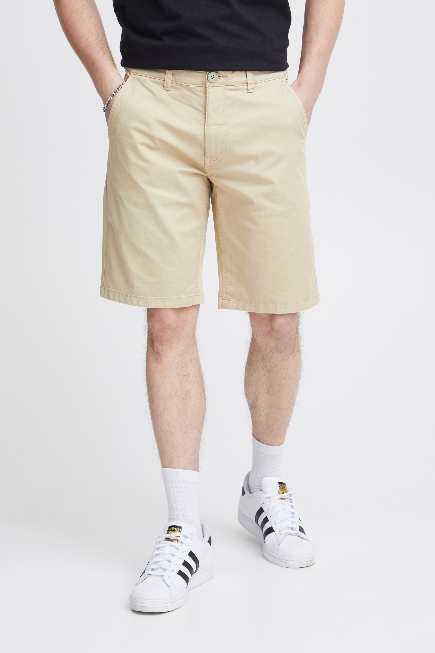 Blend Cream Stretch Chino Shorts