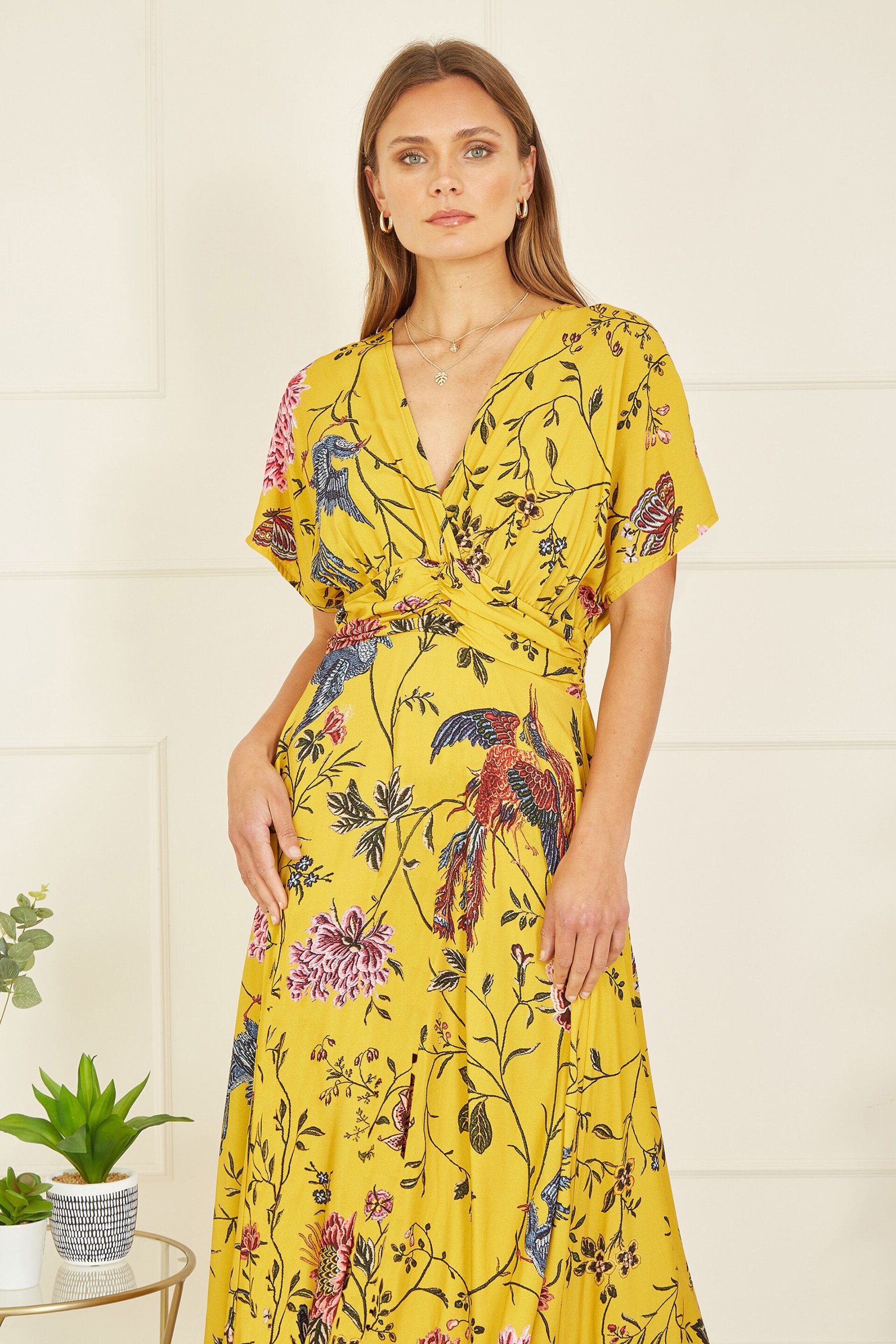 Yumi Yellow Viscose Bird And Floral Print Ruched Waist Midi Dress - Image 3 of 5