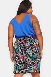 Yours Curve Black Rainbow Ditsy Floral Print Jersey Shorts - Image 3 of 6