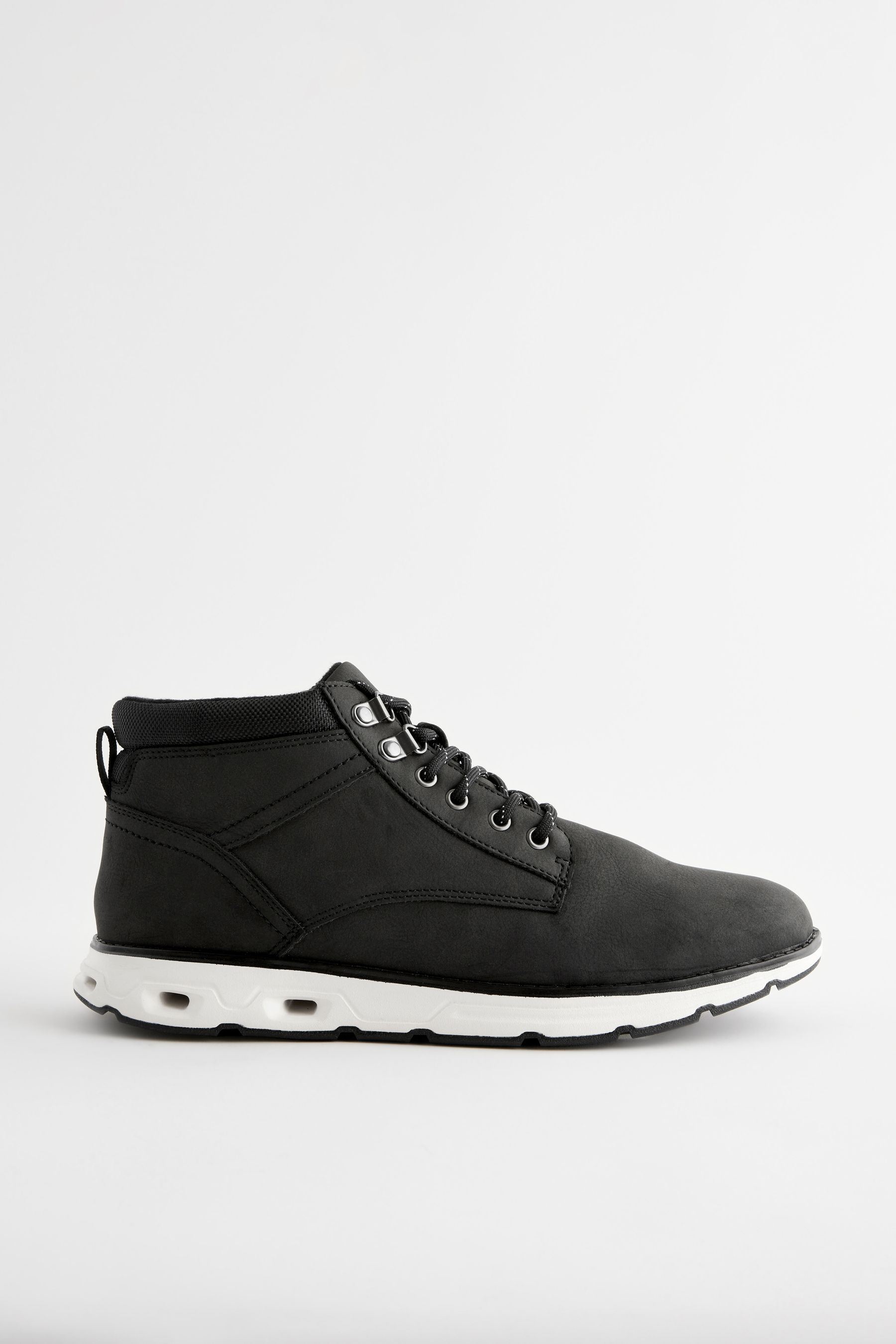 Sports boots online top