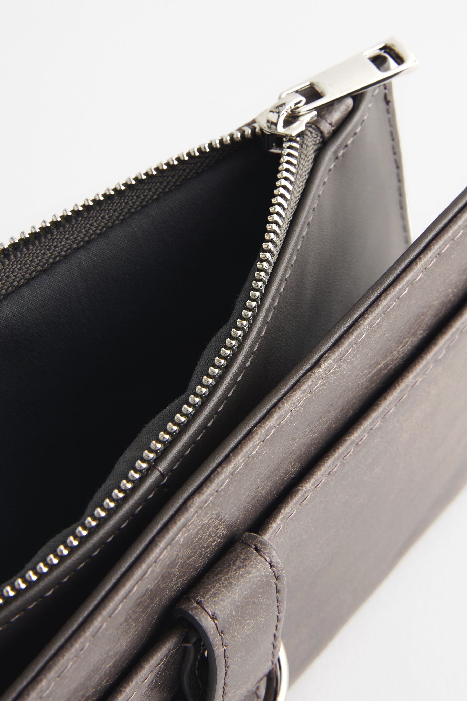 Grey purse next sale