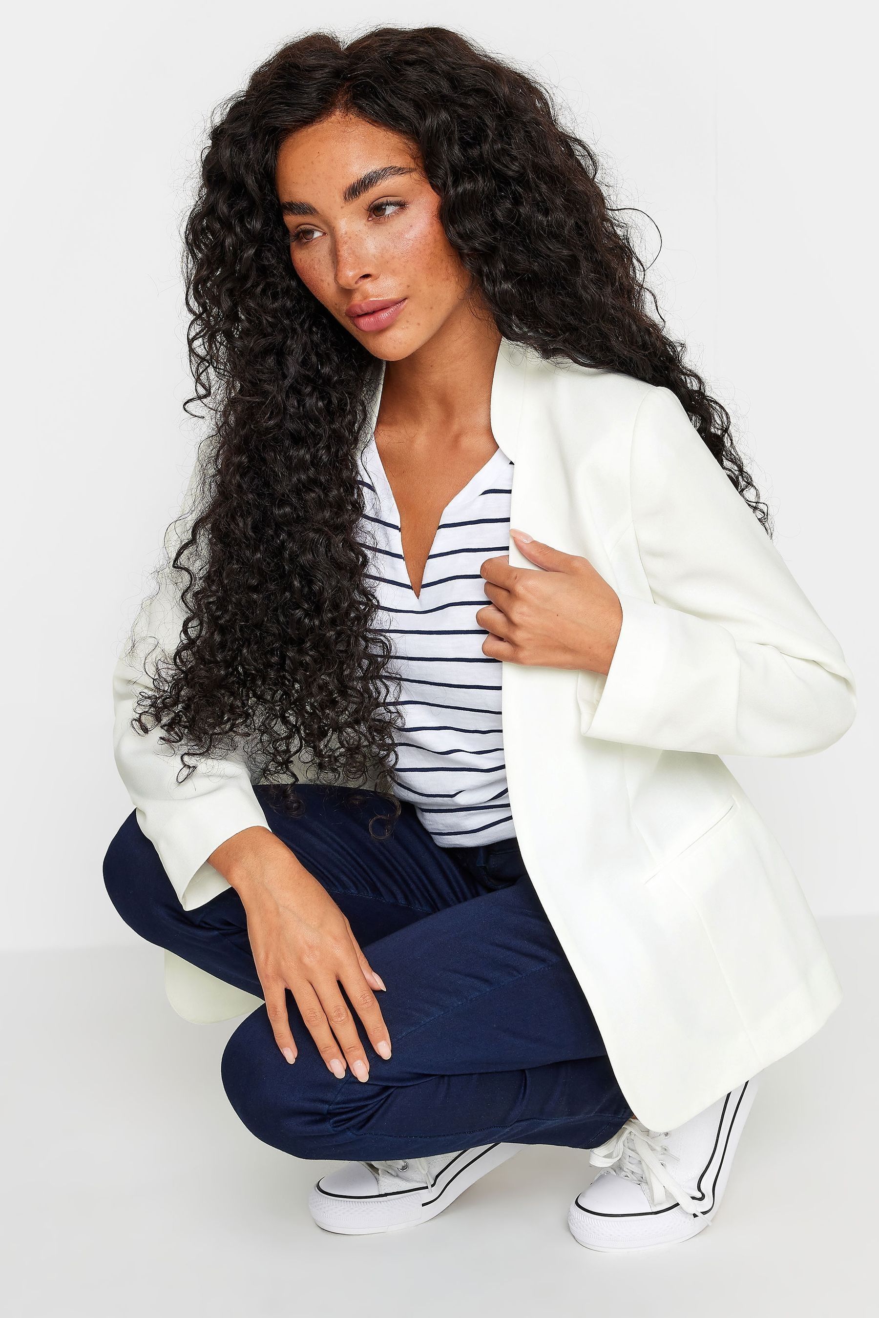 M Co White Petite Collarless Fitted Blazer