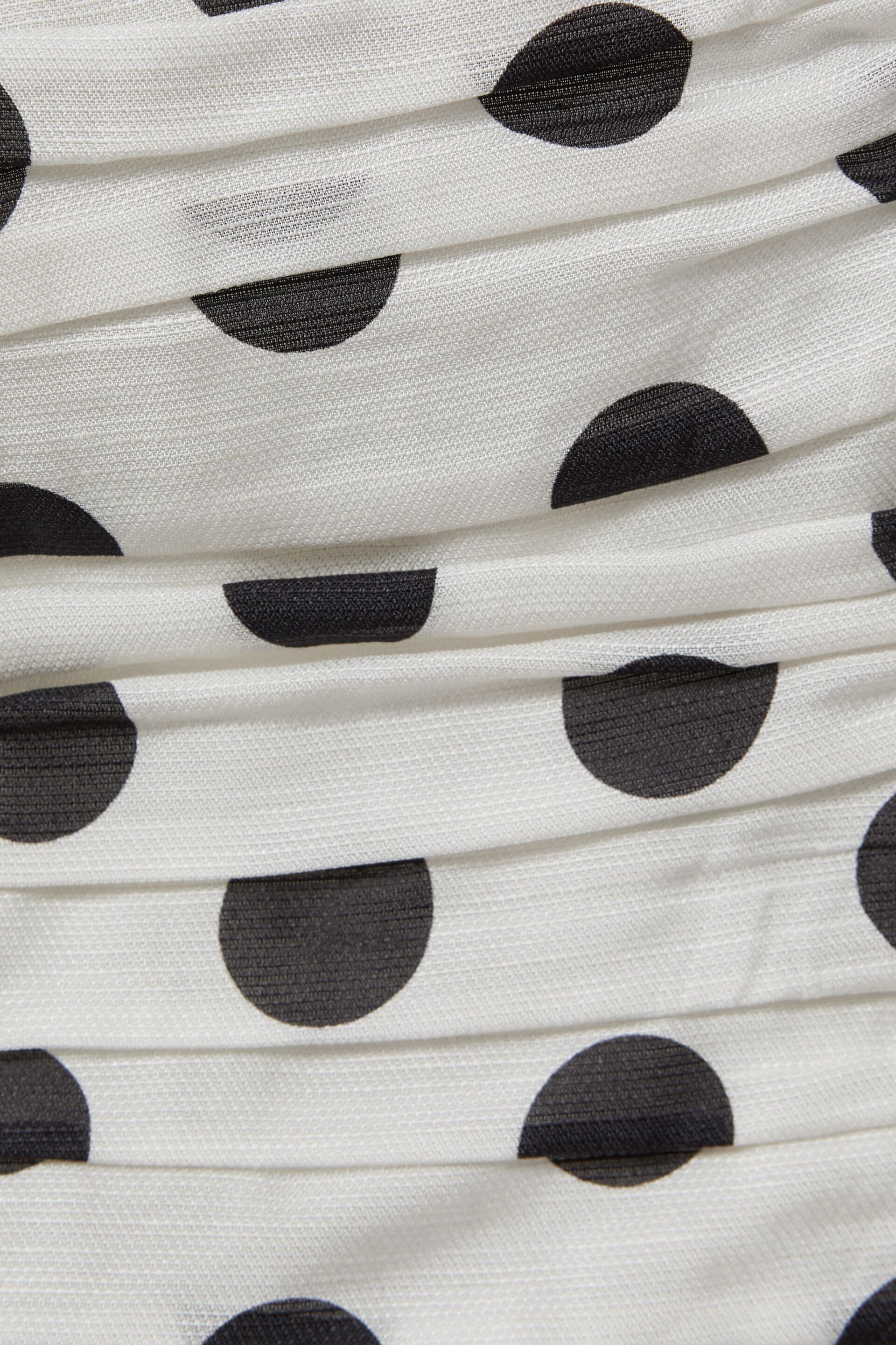 Reiss White/Black Remie Viscose Linen Polka Dot Ruched Strapless Top - Image 6 of 6