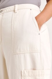 Simply Be Cream Cargo Jeans - Image 4 of 4