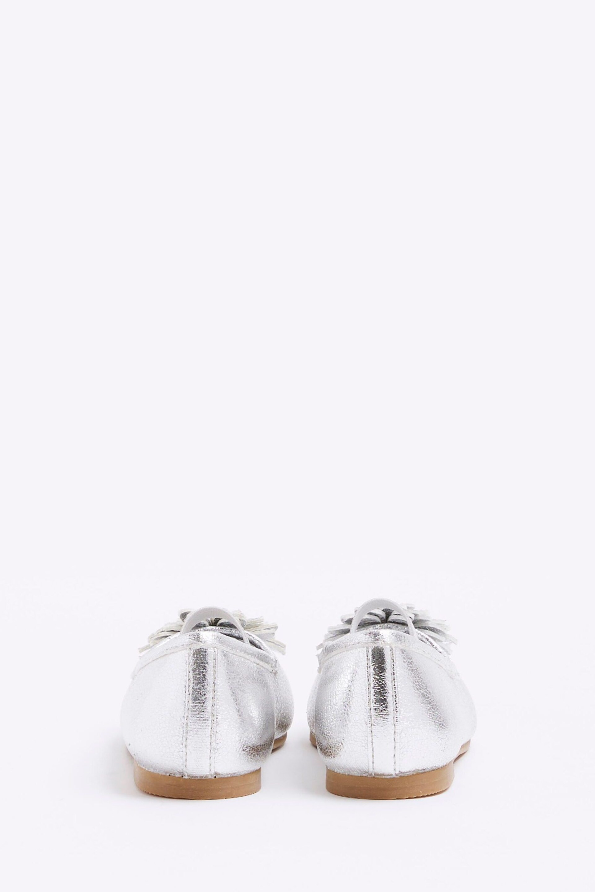 River Island Silver Girls Flower Ballerinas - Image 3 of 5