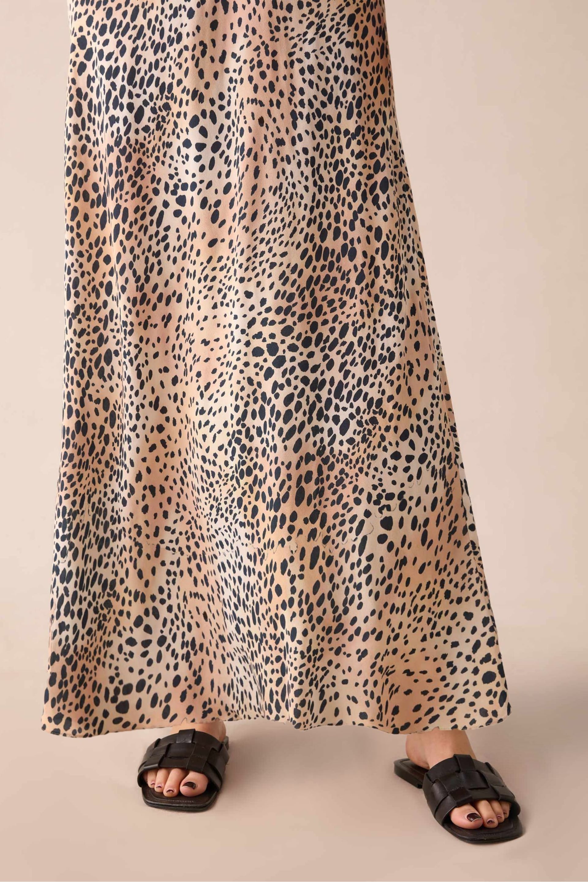 Ro&Zo Leopard Print Bias Cut Maxi Brown Skirt - Image 3 of 5